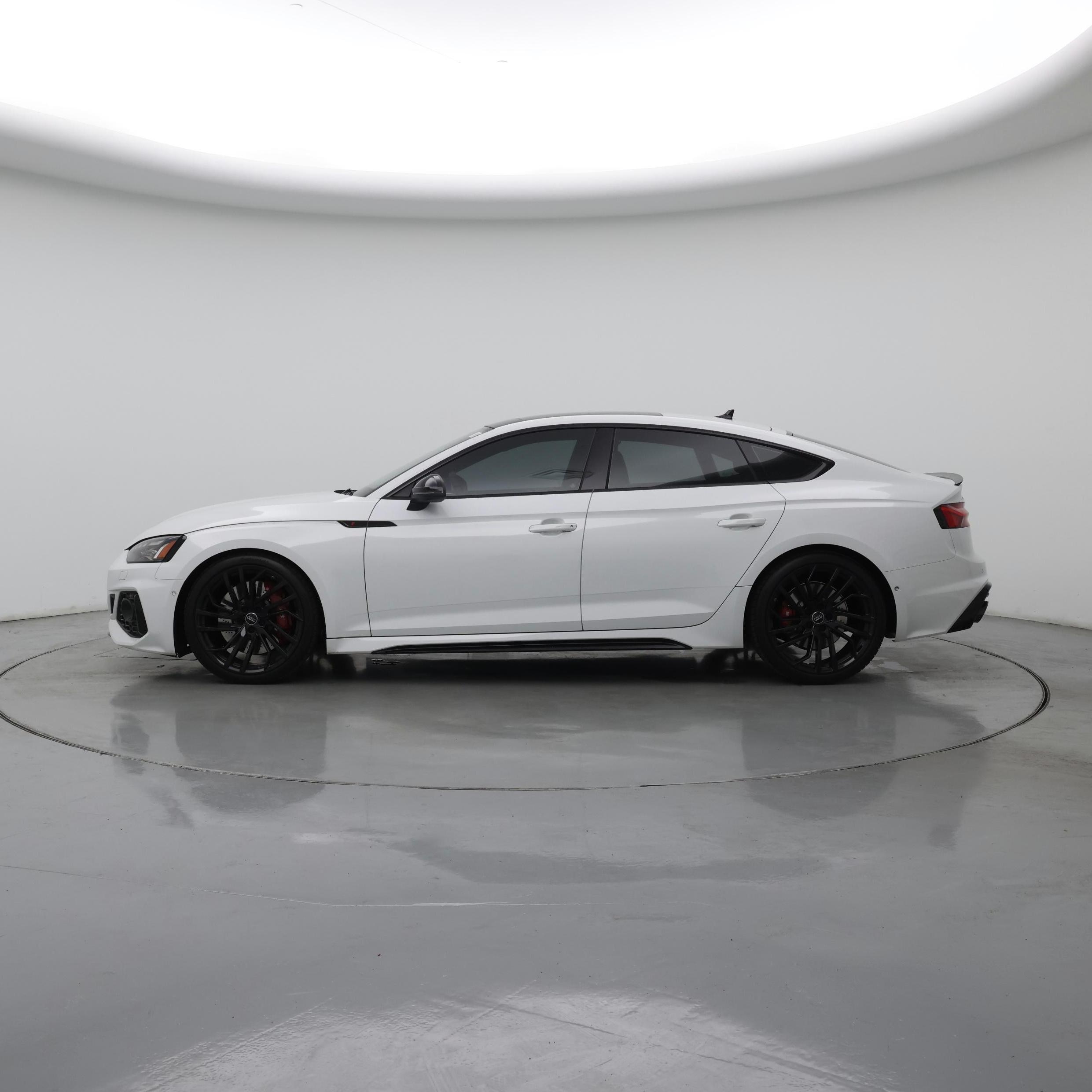 Thumbnail: 2021 Audi RS 5 - 3
