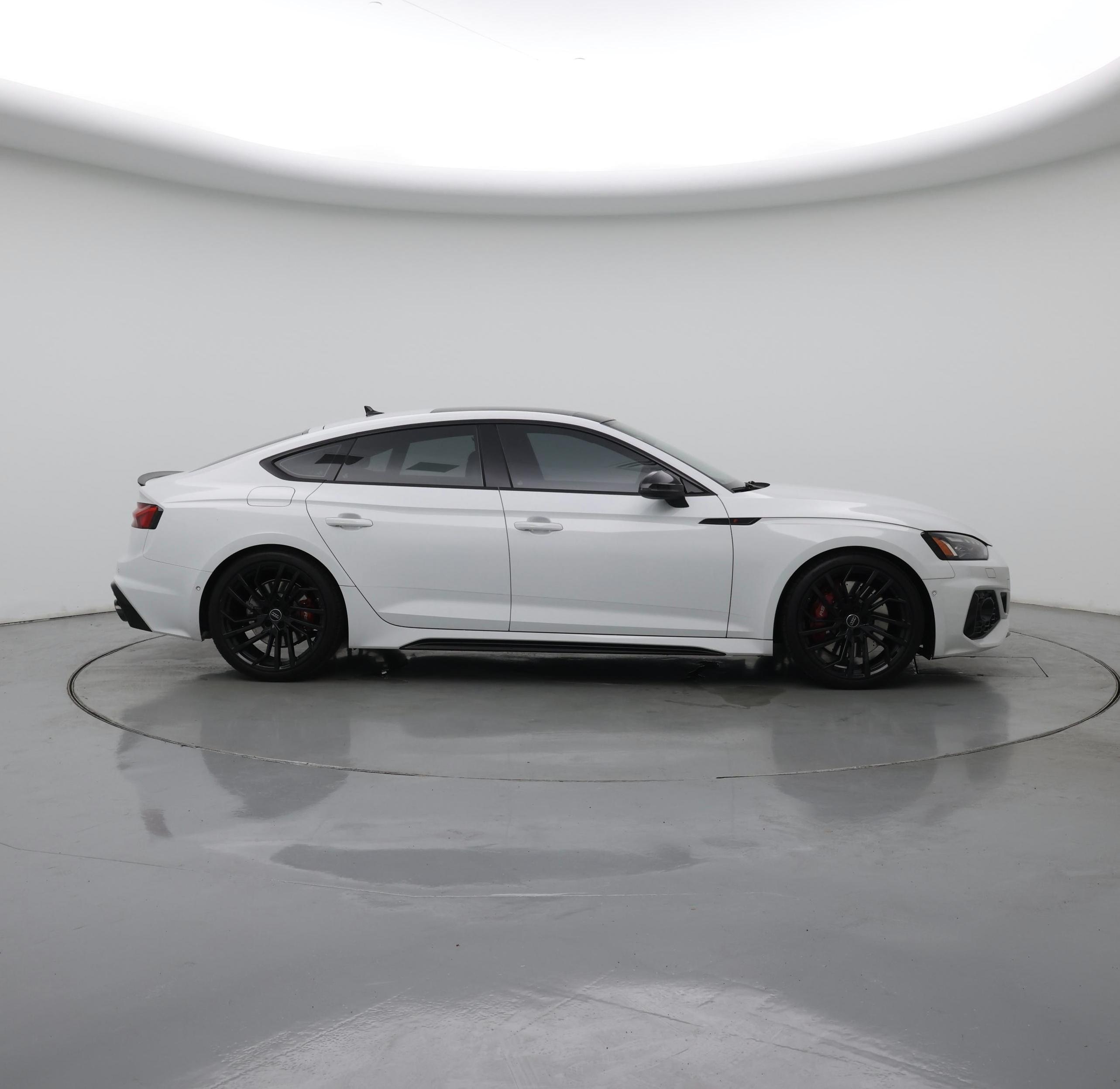 Thumbnail: 2021 Audi RS 5 - 7