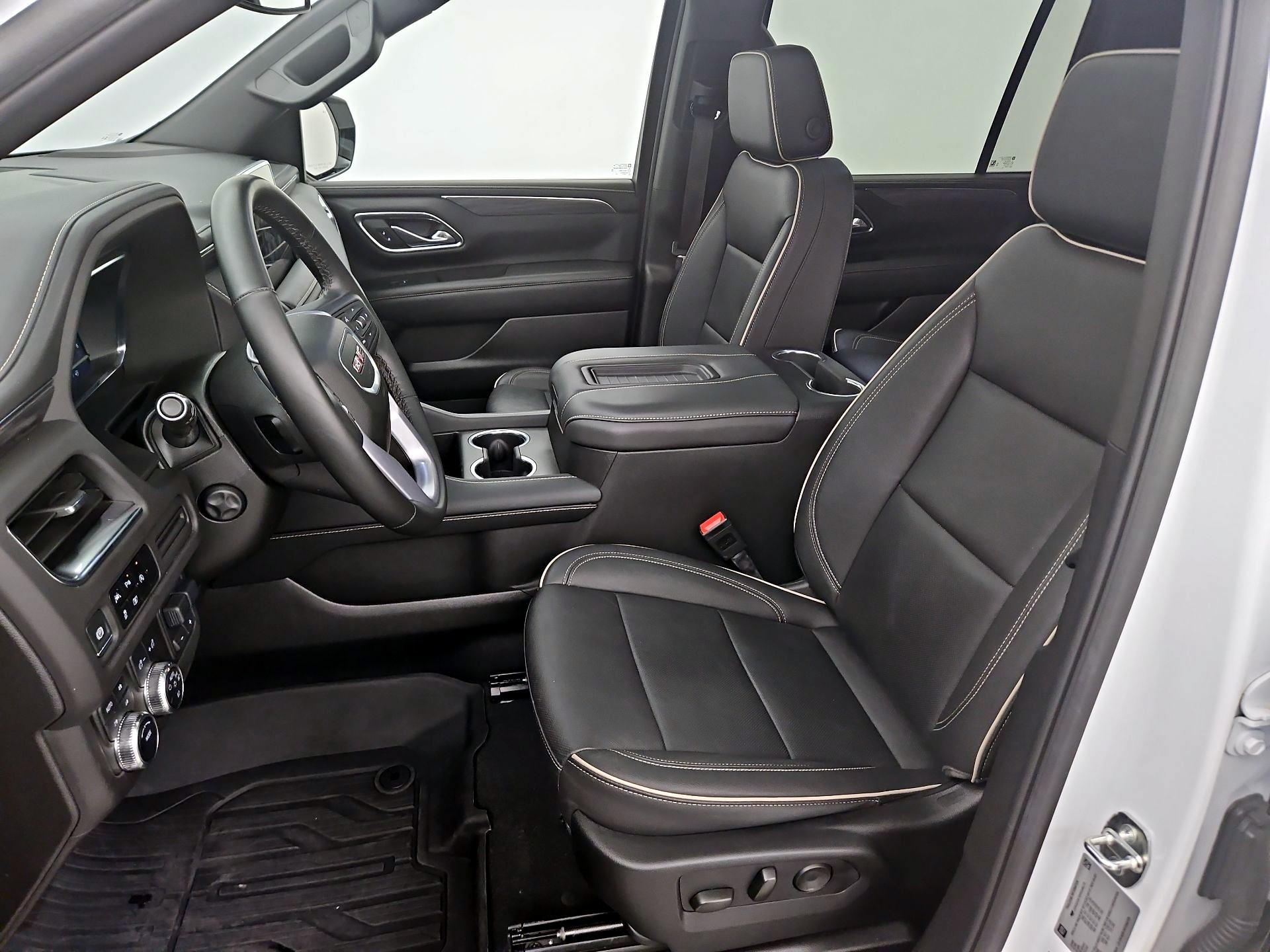 Thumbnail: 2024 GMC Yukon XL - 11