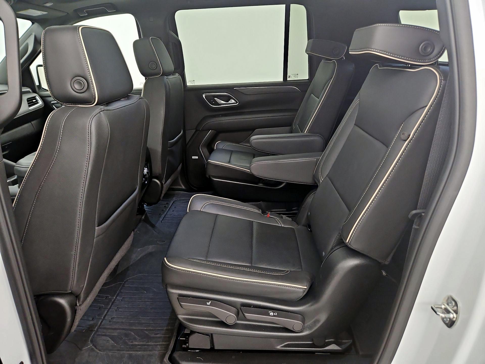 Thumbnail: 2024 GMC Yukon XL - 20