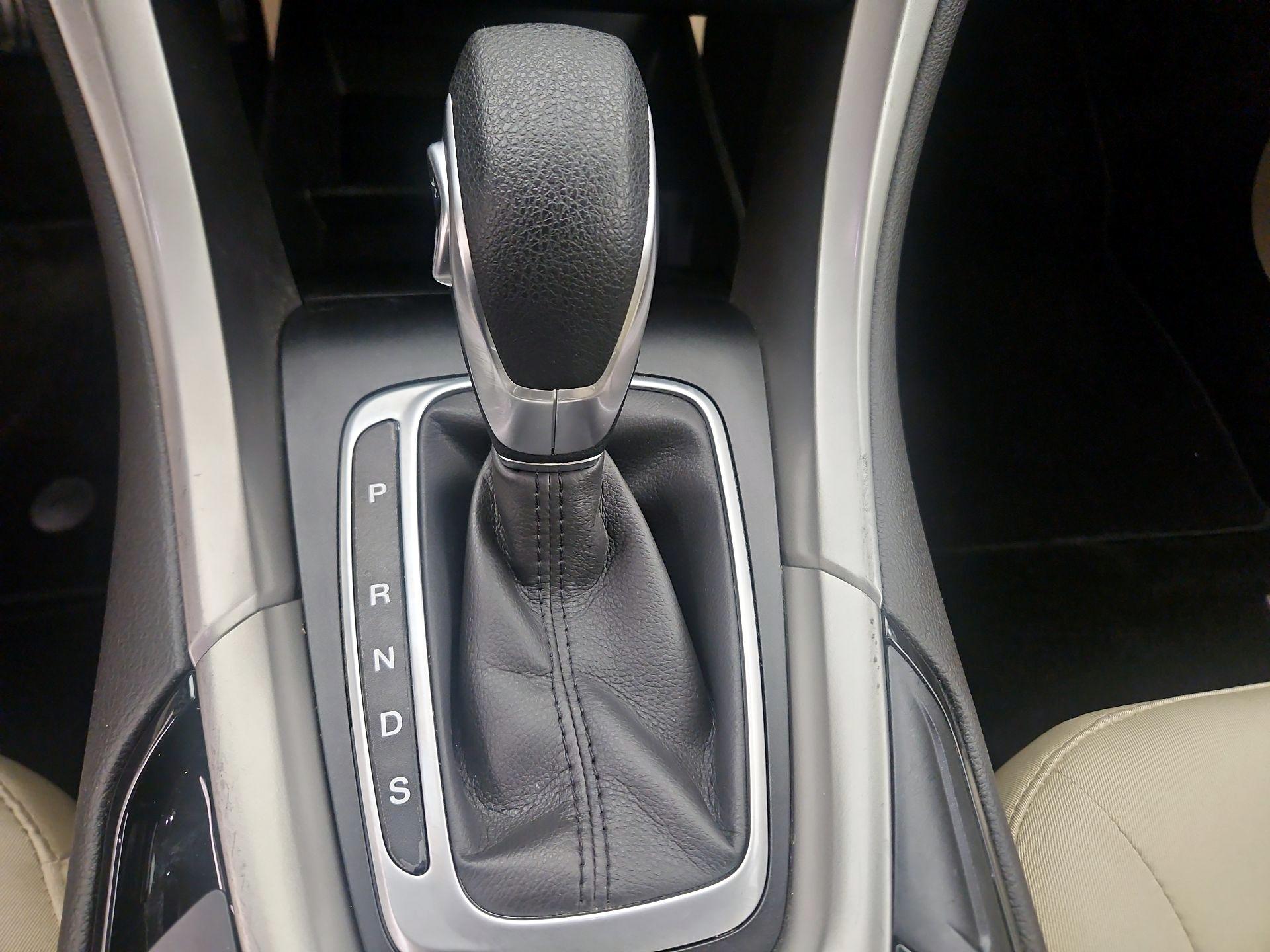 Thumbnail: 2016 Ford Fusion - 17