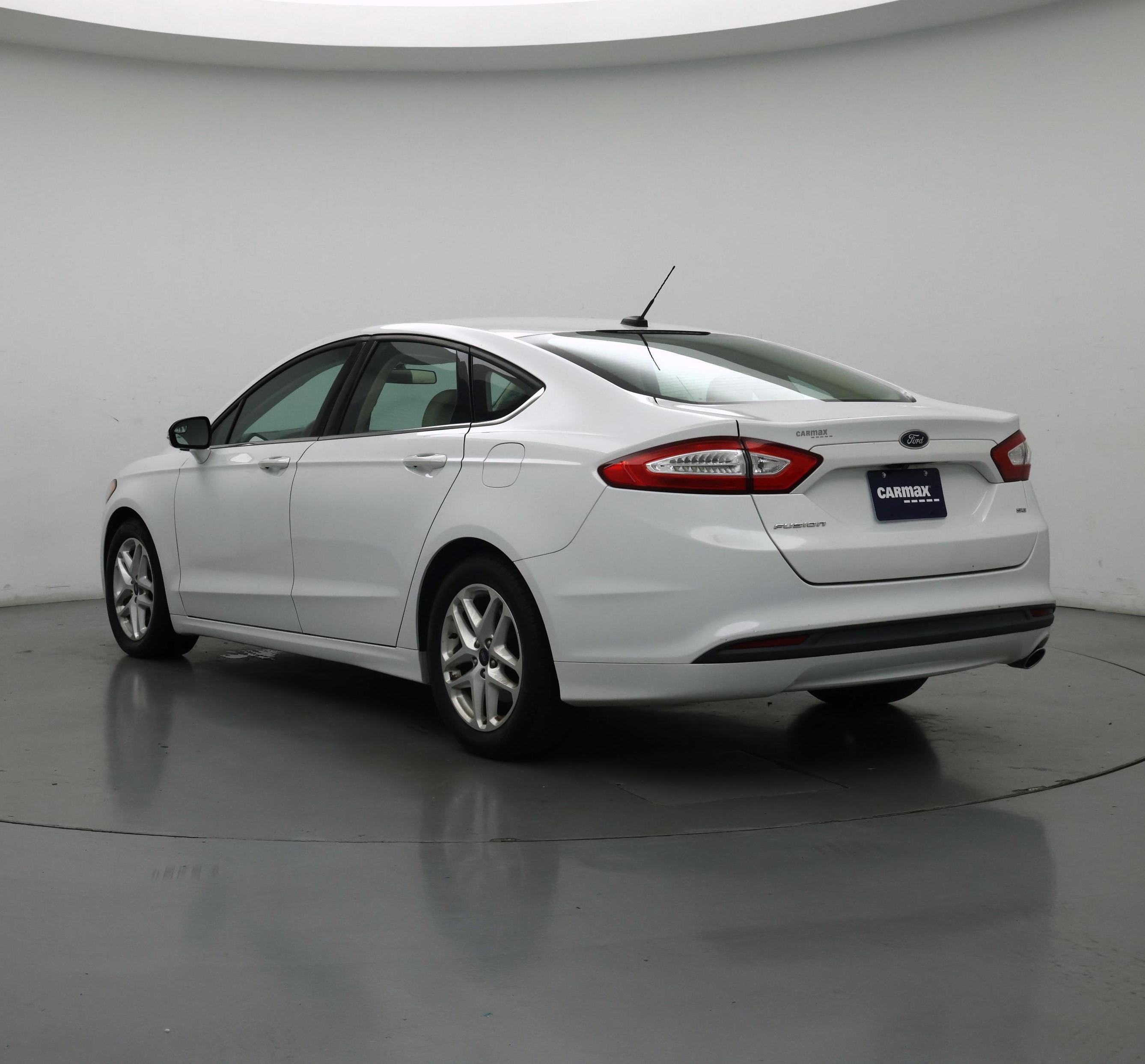 Thumbnail: 2016 Ford Fusion - 2