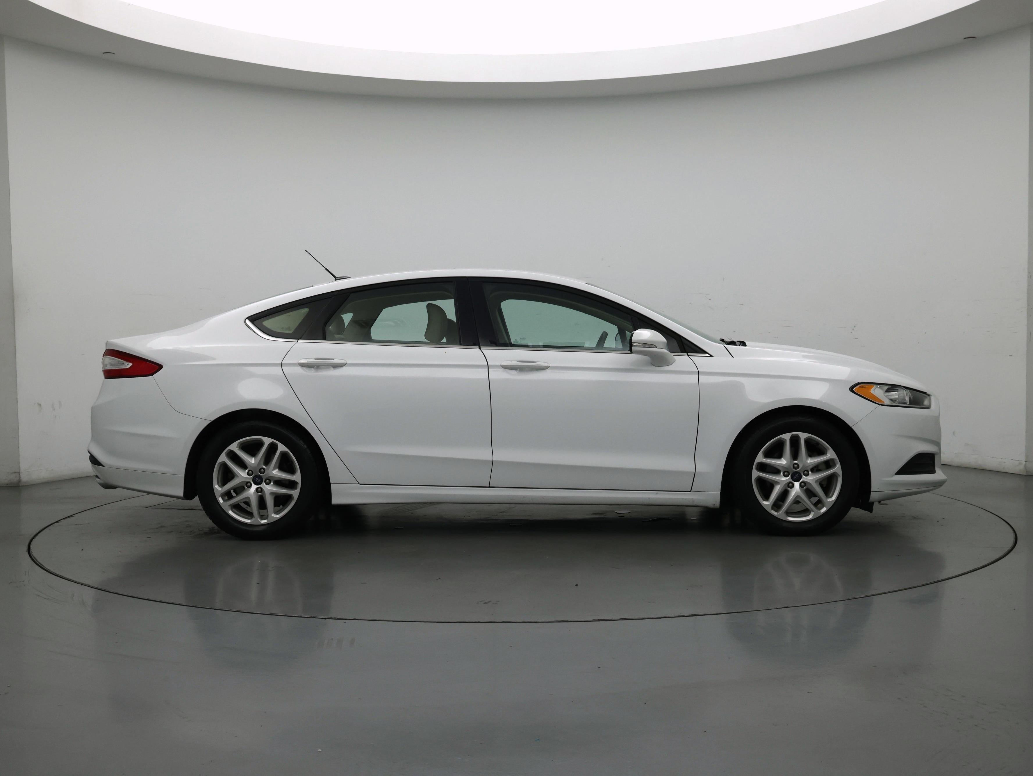 Thumbnail: 2016 Ford Fusion - 7