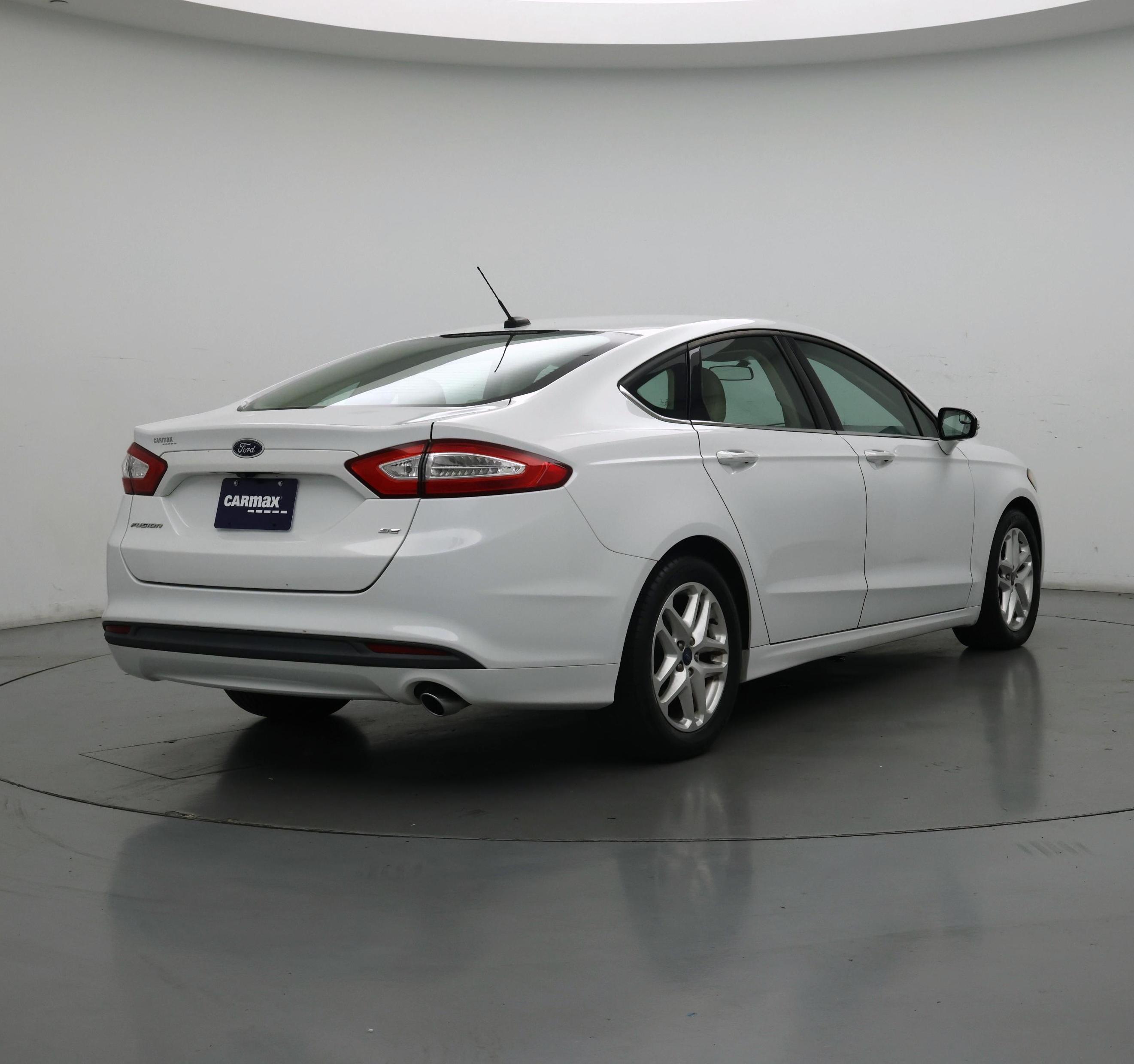Thumbnail: 2016 Ford Fusion - 8