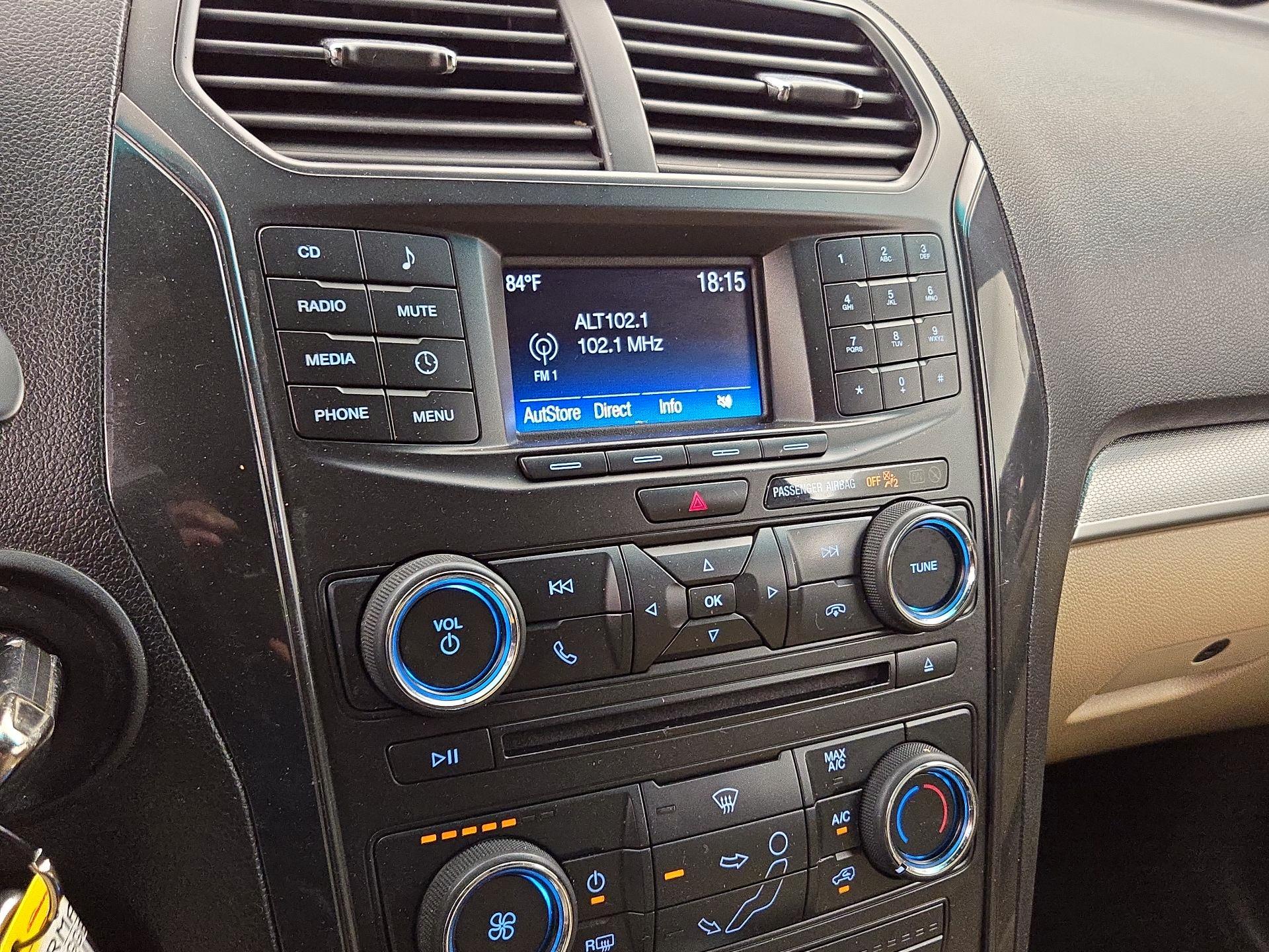 Thumbnail: 2016 Ford Explorer - 15