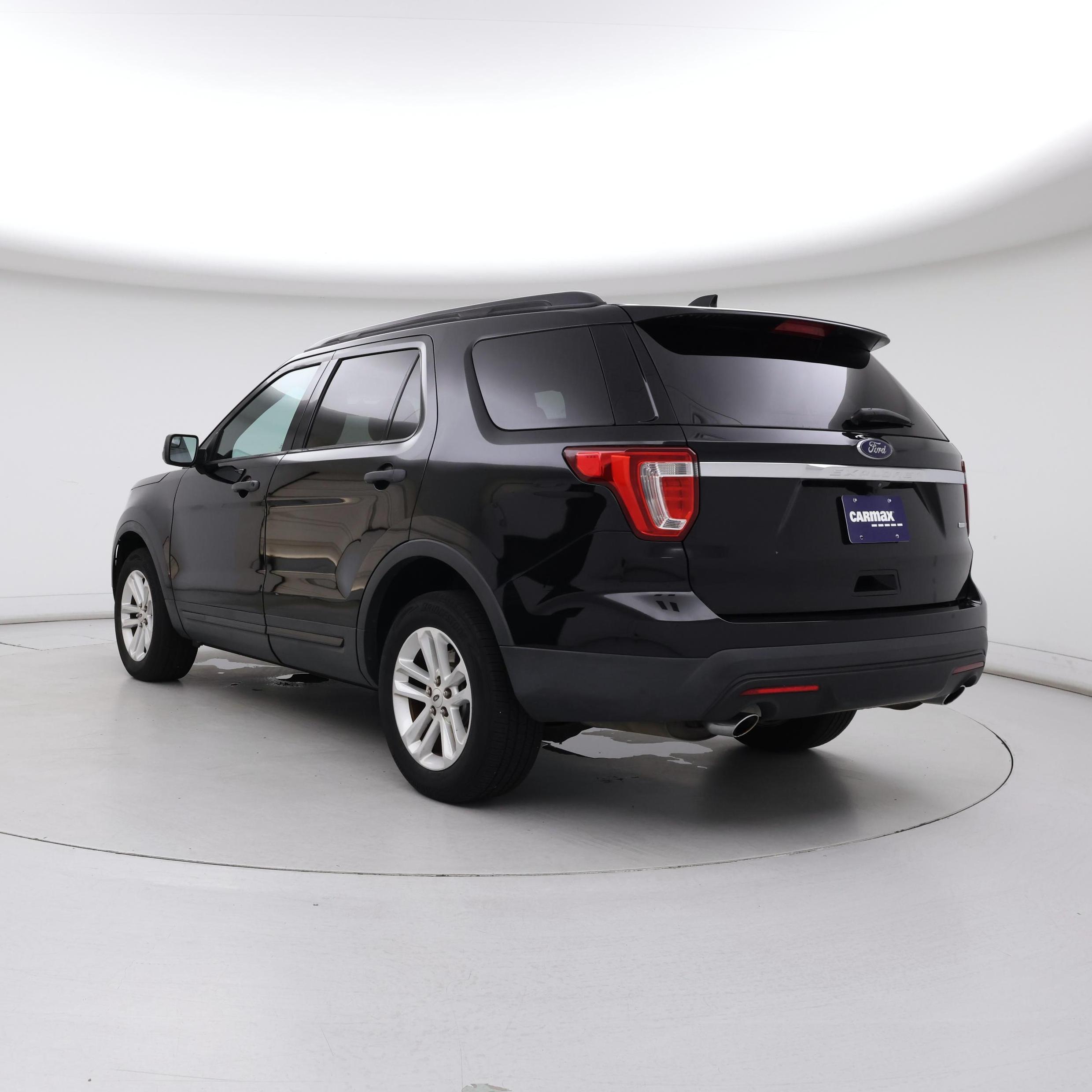 Thumbnail: 2016 Ford Explorer - 2