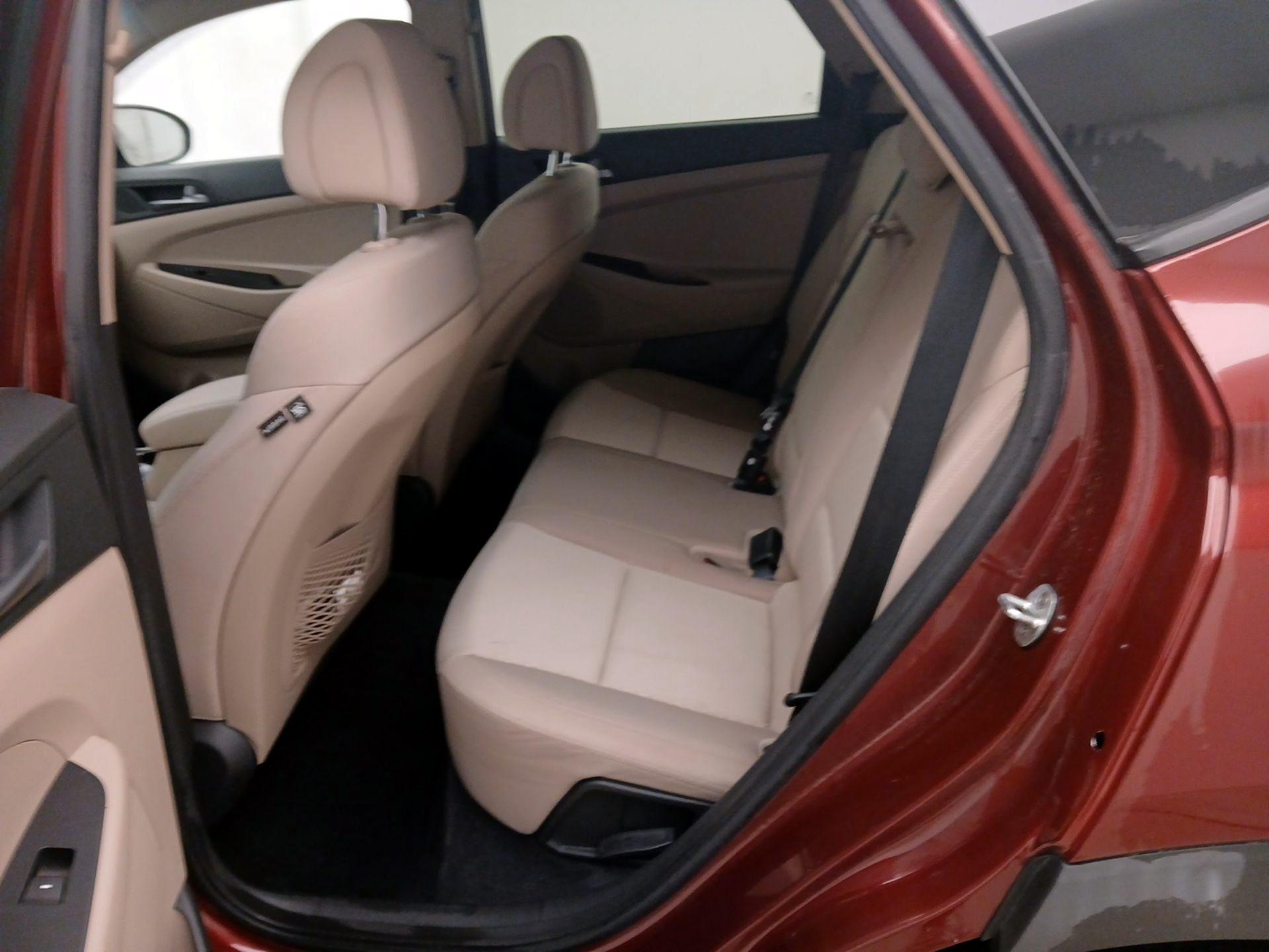 Thumbnail: 2017 Hyundai Tucson - 19