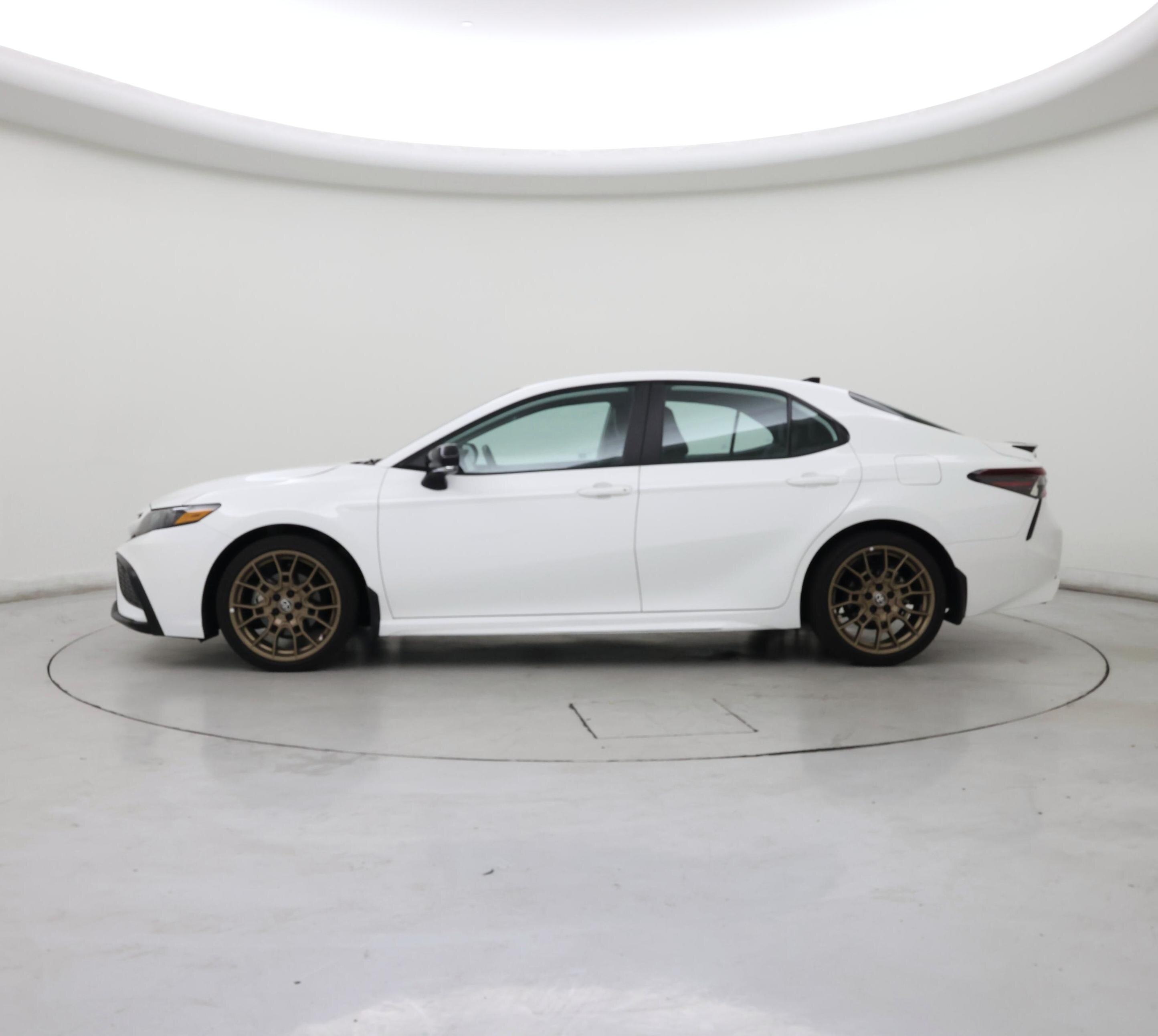 Thumbnail: 2024 Toyota Camry - 3