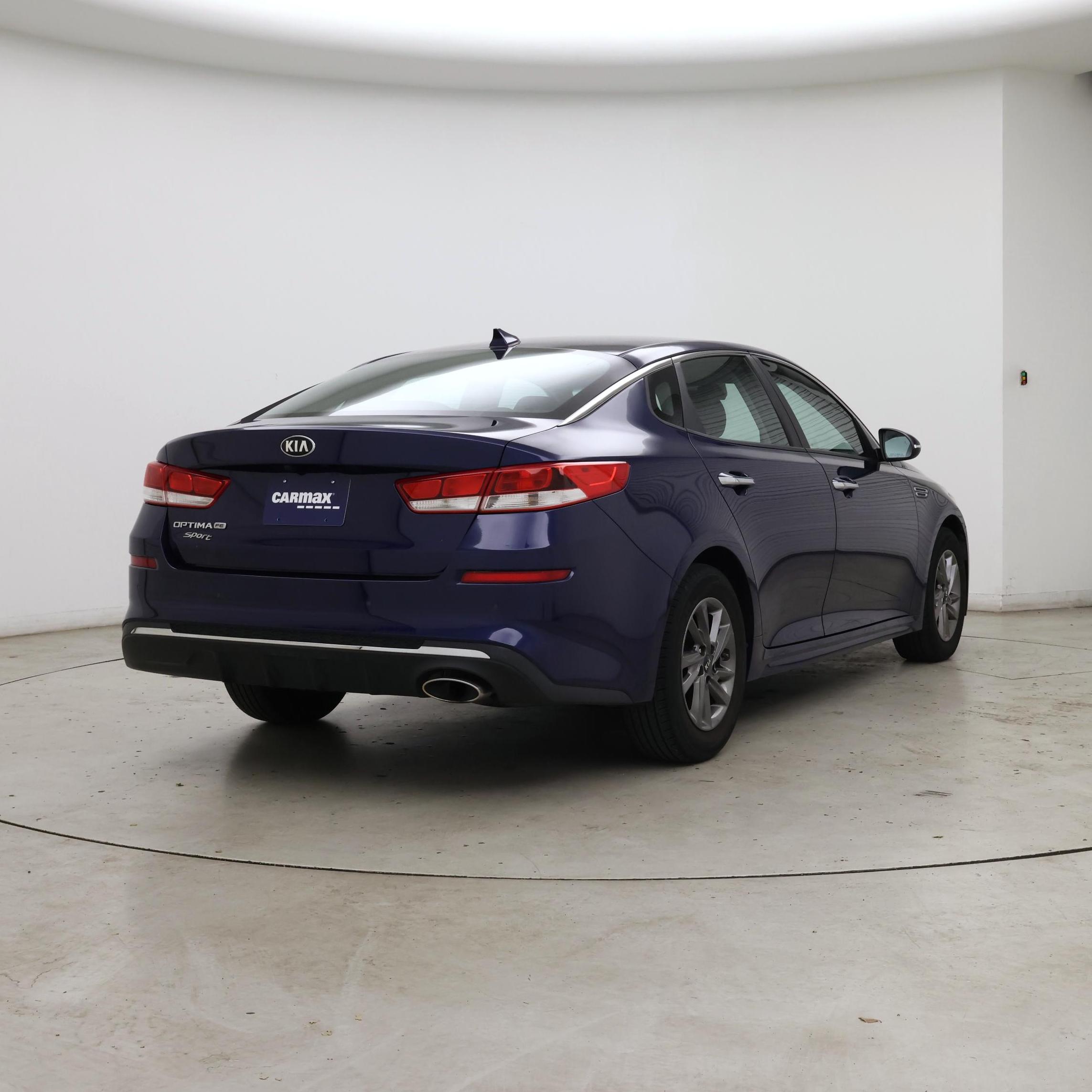 Thumbnail: 2020 Kia Optima - 8