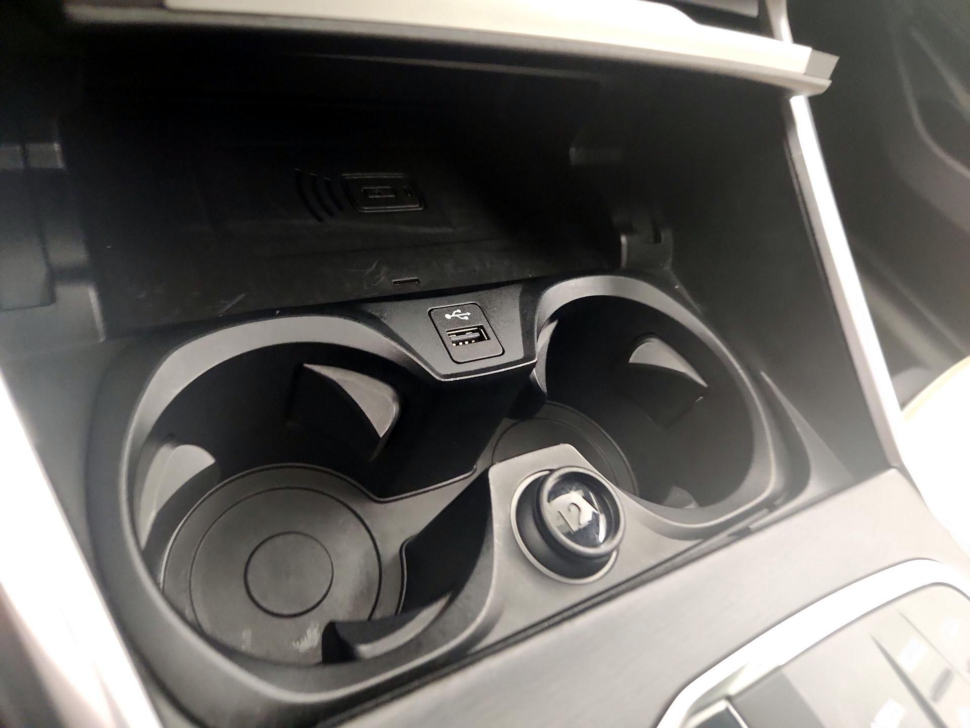 Thumbnail: 2021 BMW 3 Series - 18