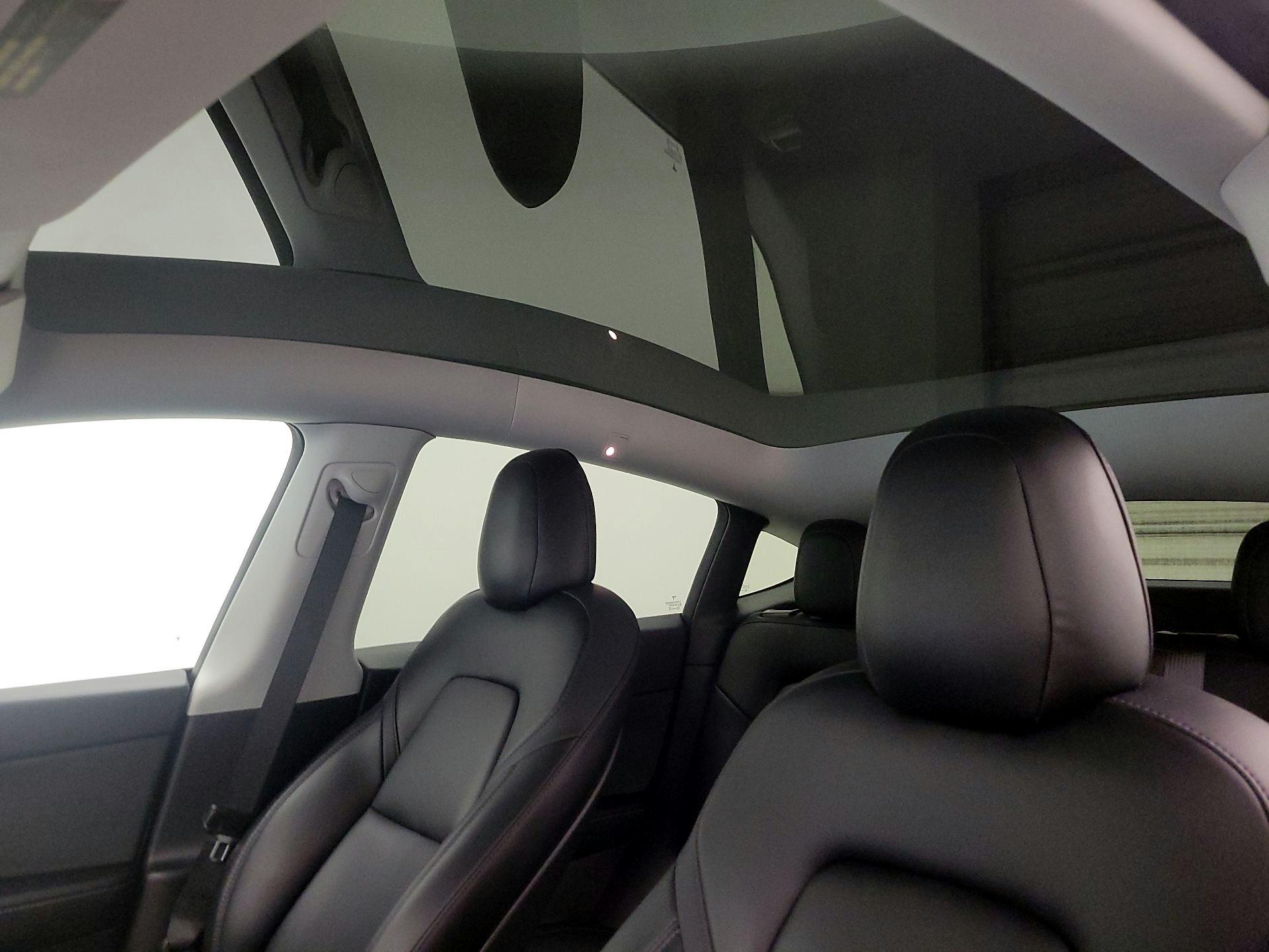 Thumbnail: 2021 Tesla Model Y - 18