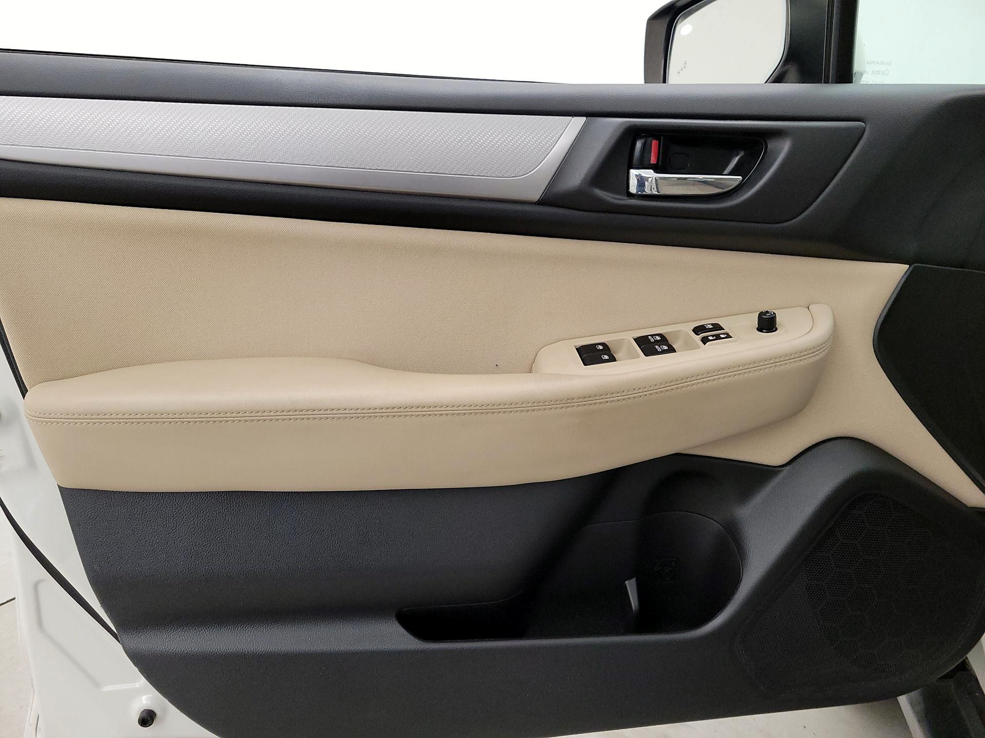 Thumbnail: 2016 Subaru Outback - 12