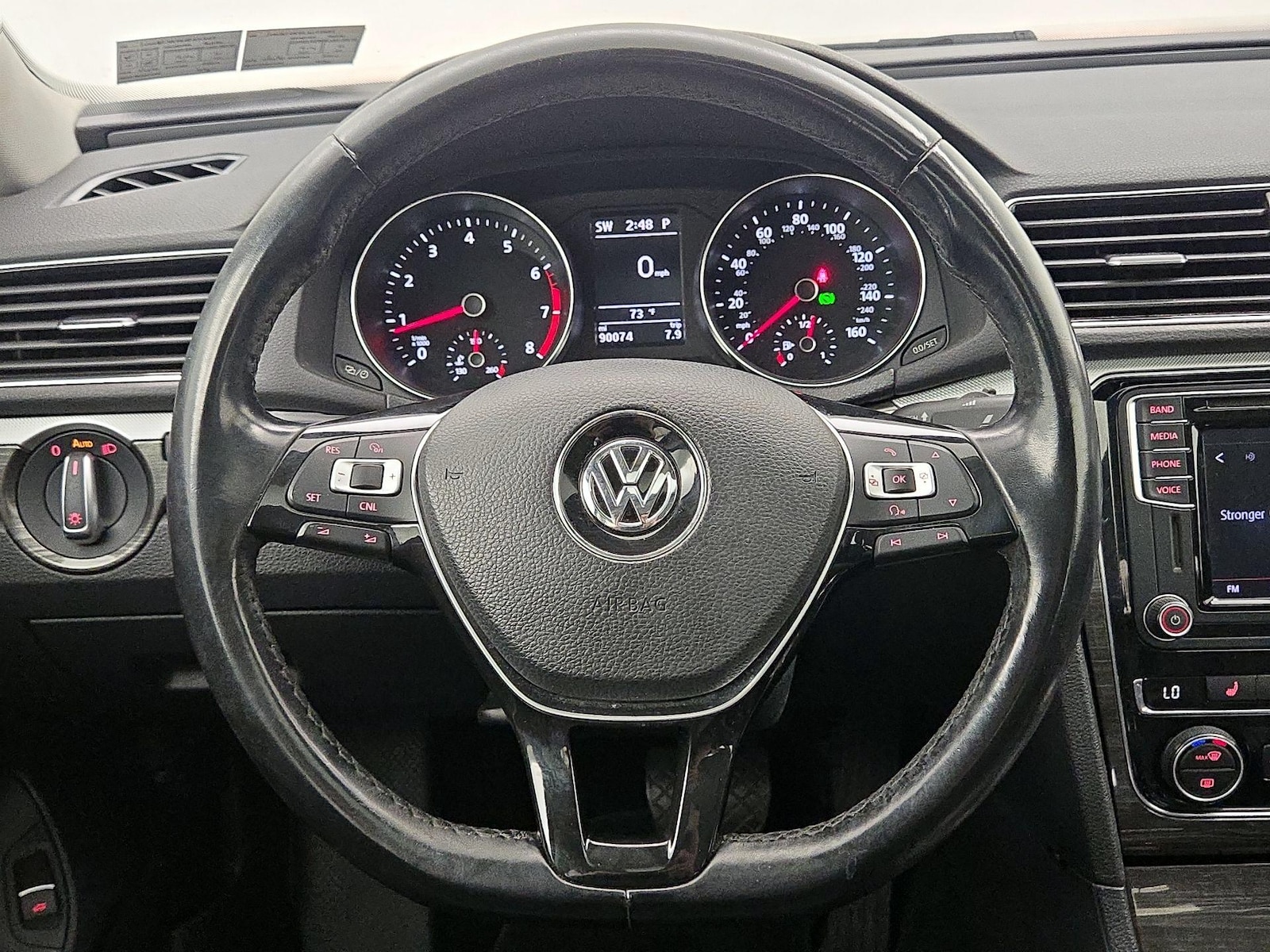 2017 Volkswagen Passat SE - Photo 11