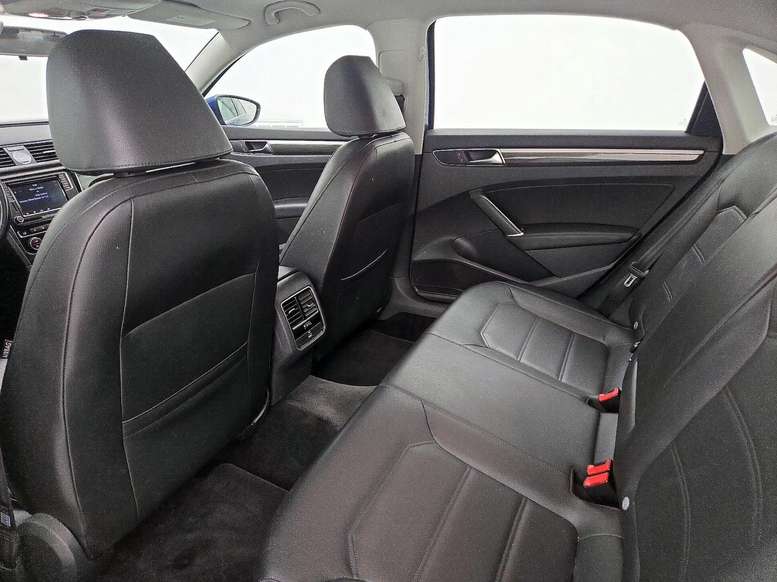 2017 Volkswagen Passat SE - Photo 21