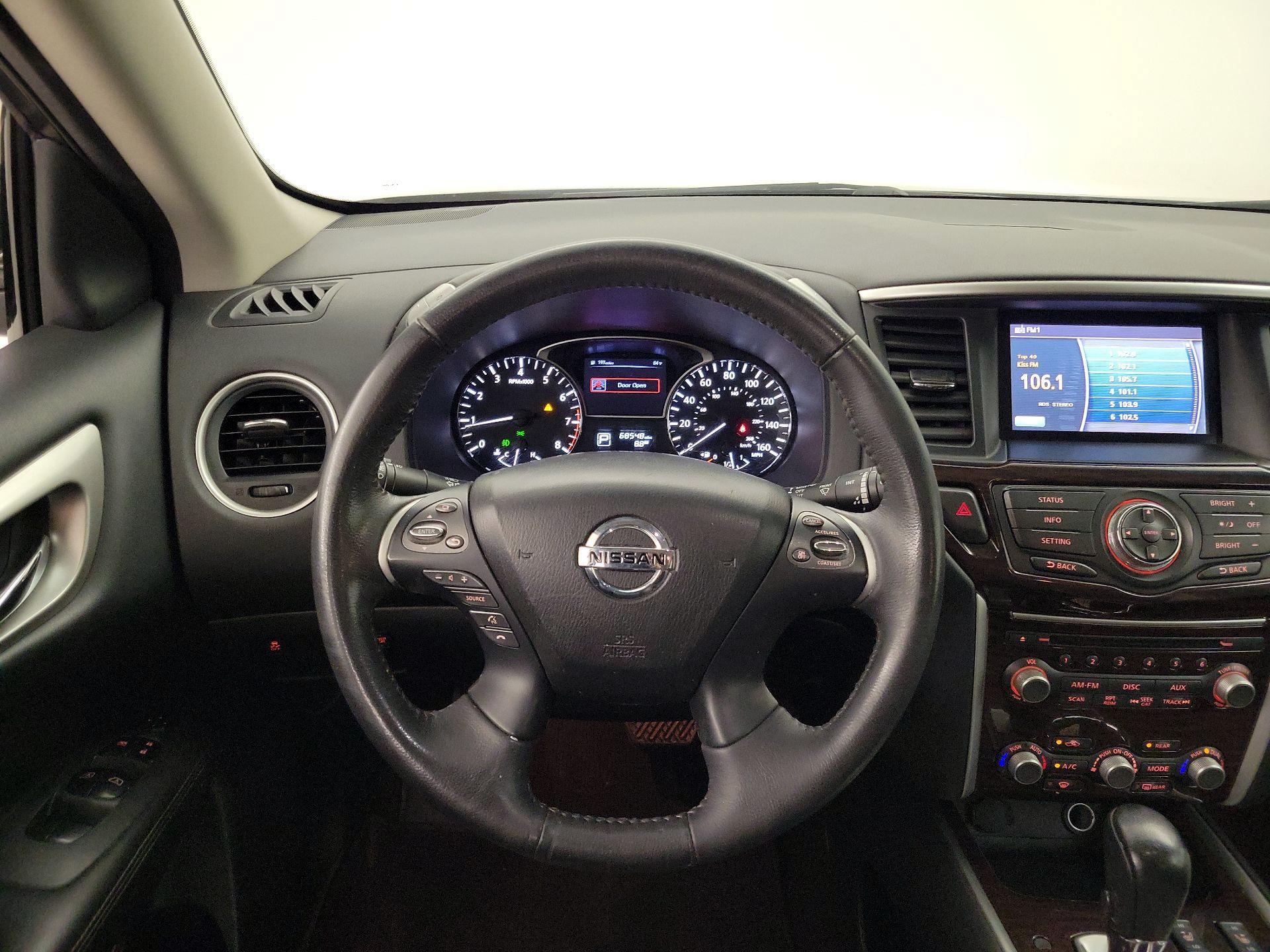 Thumbnail: 2014 Nissan Pathfinder - 10