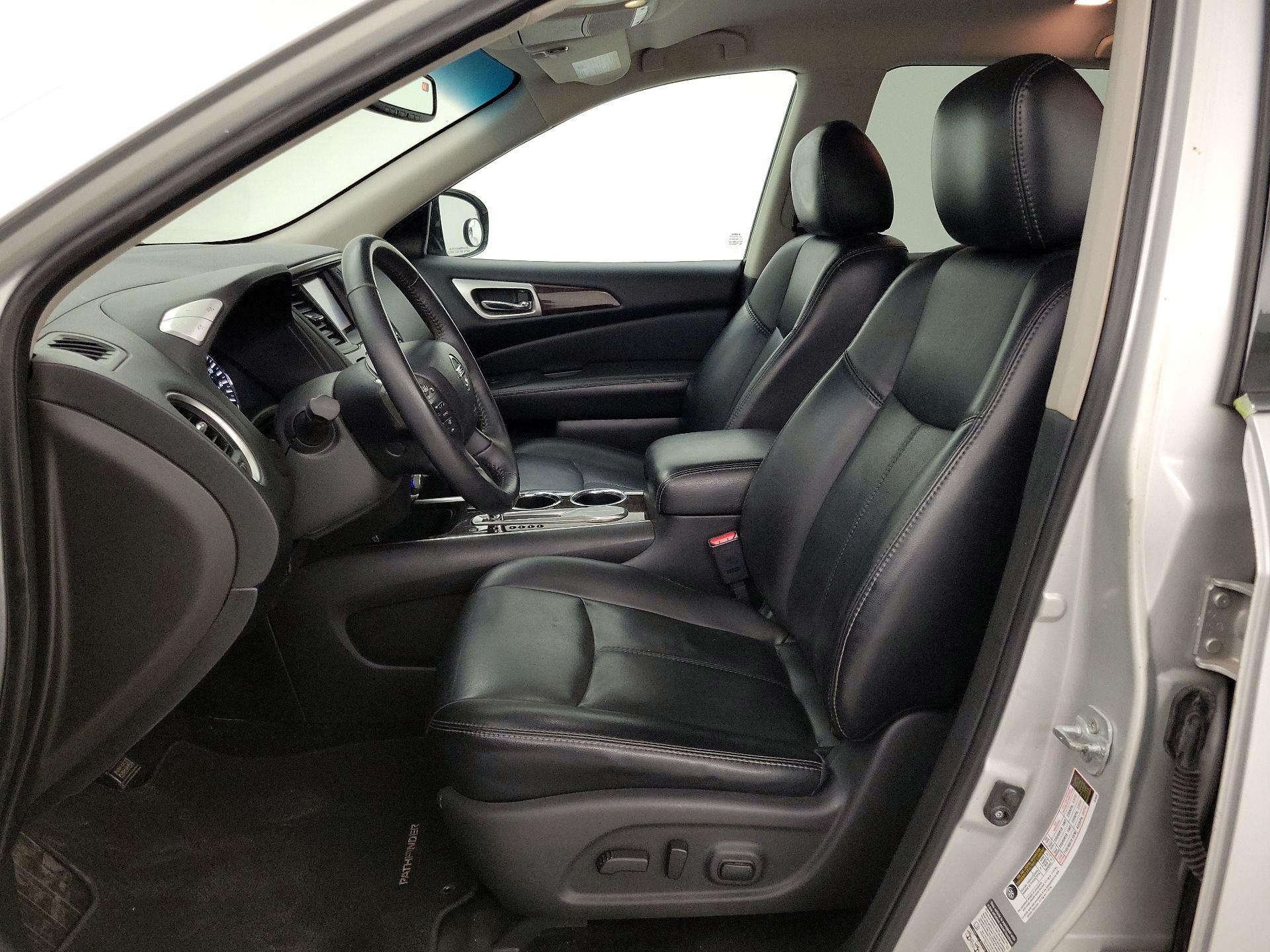 Thumbnail: 2014 Nissan Pathfinder - 11