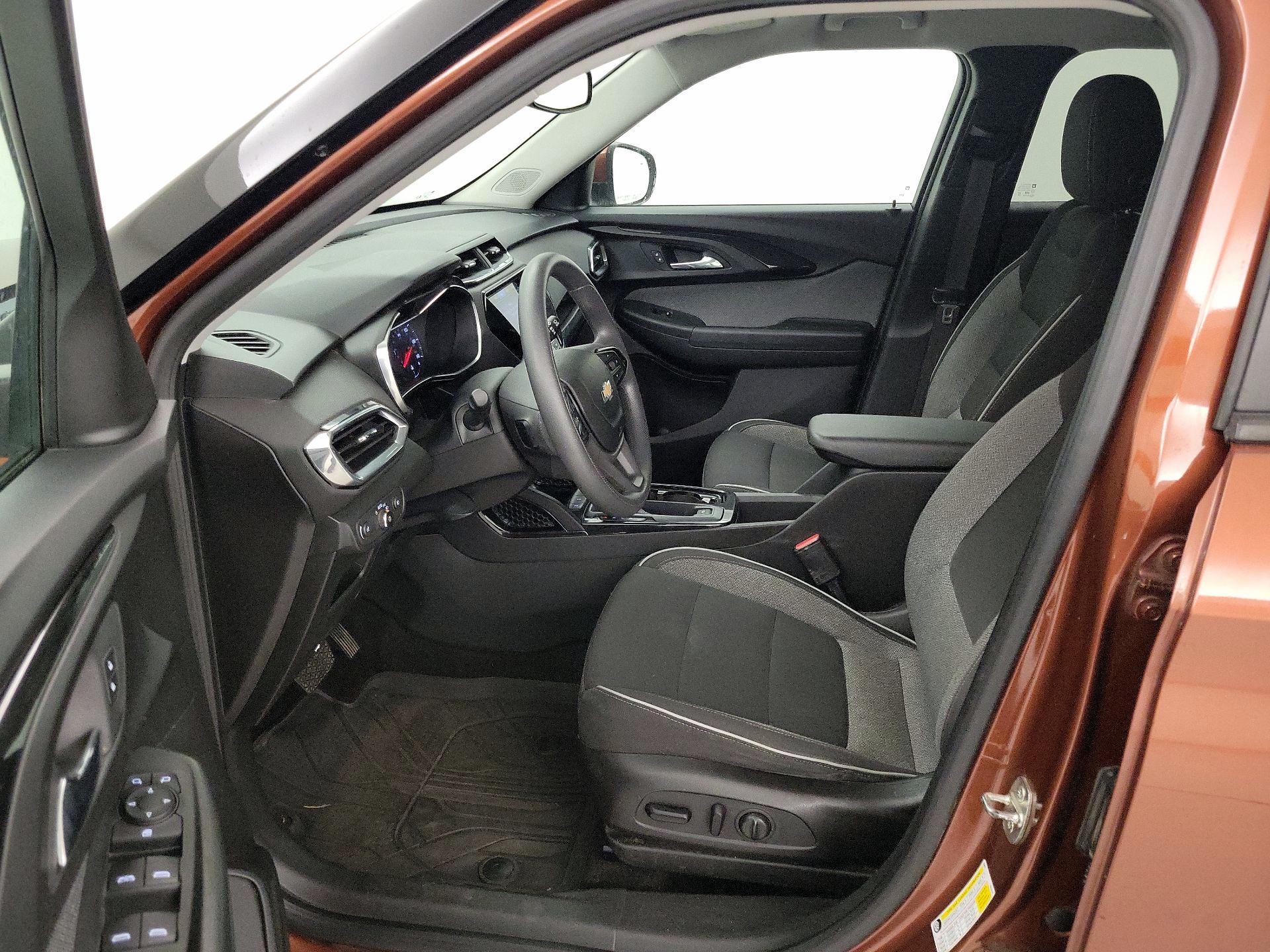 Thumbnail: 2021 Chevrolet TrailBlazer - 11