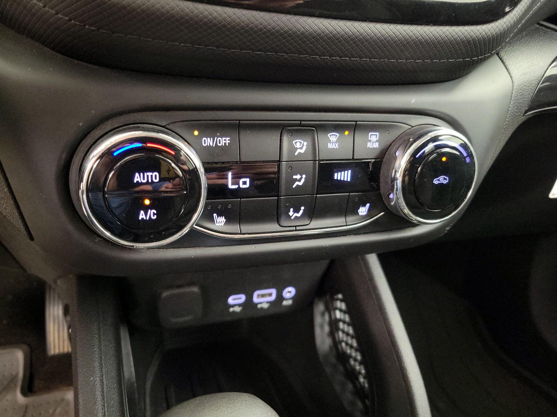 Thumbnail: 2021 Chevrolet TrailBlazer - 16