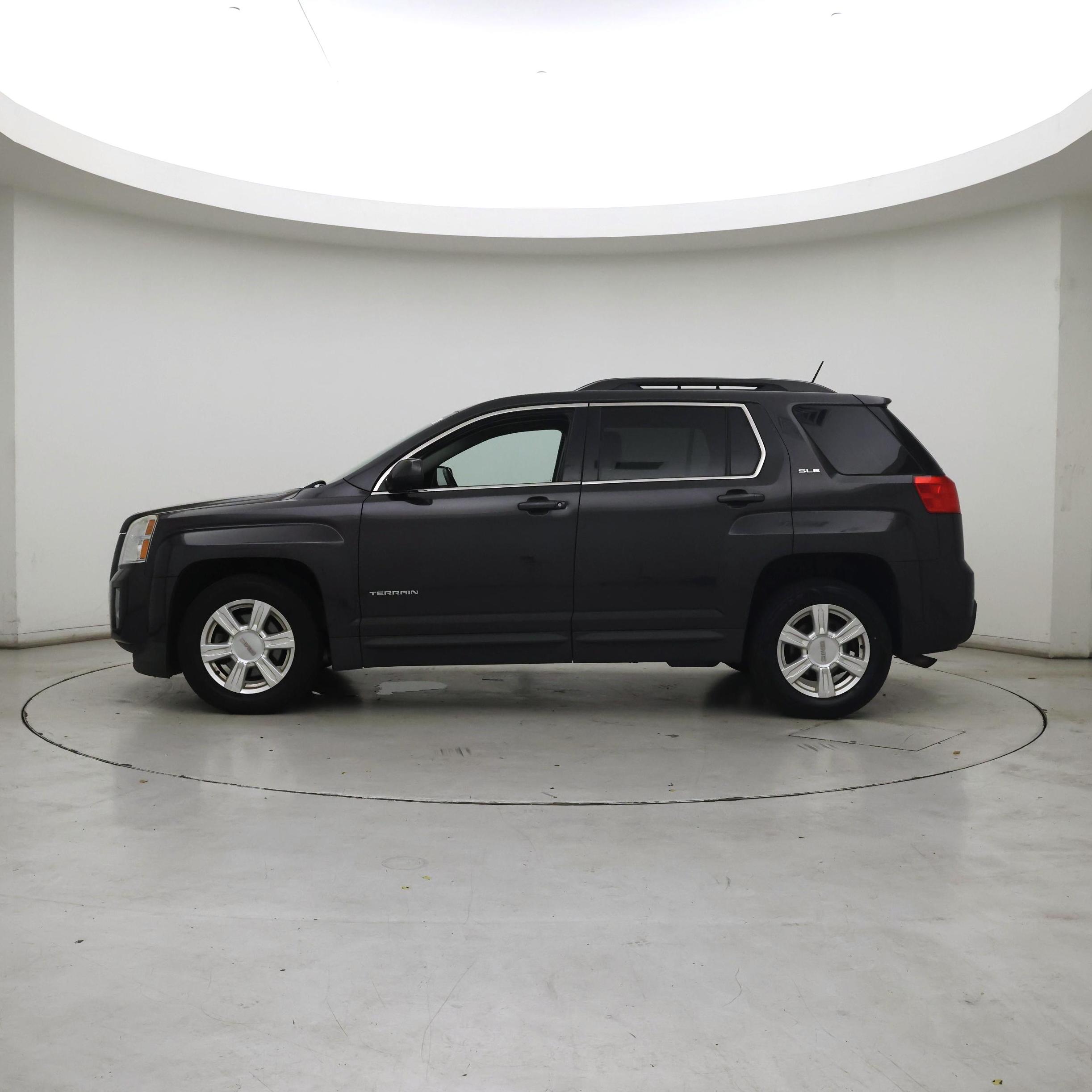 Thumbnail: 2015 GMC Terrain - 3