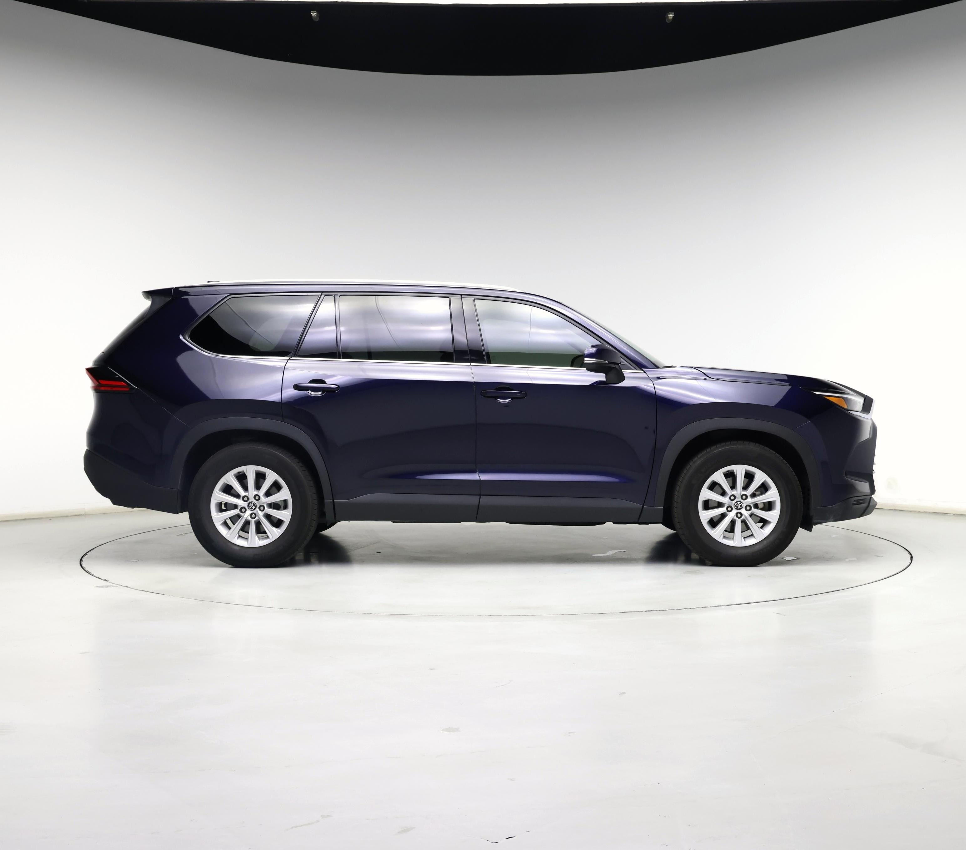 Thumbnail: 2025 Toyota Highlander - 7
