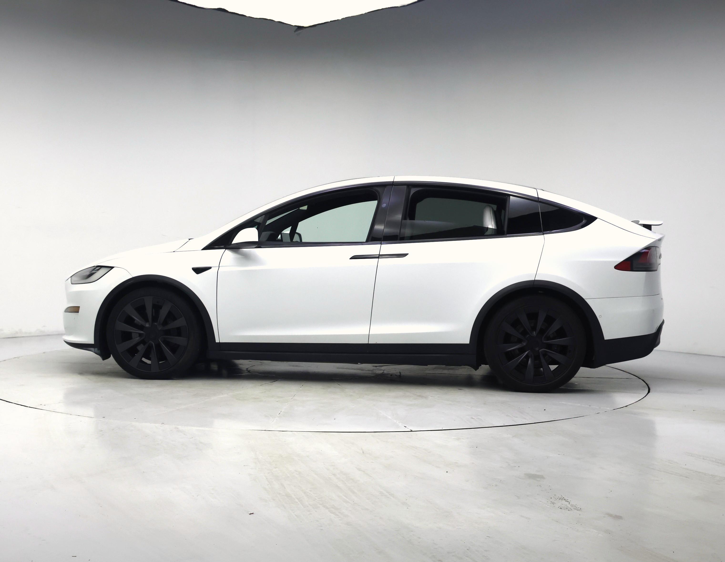 Thumbnail: 2022 Tesla Model X - 3