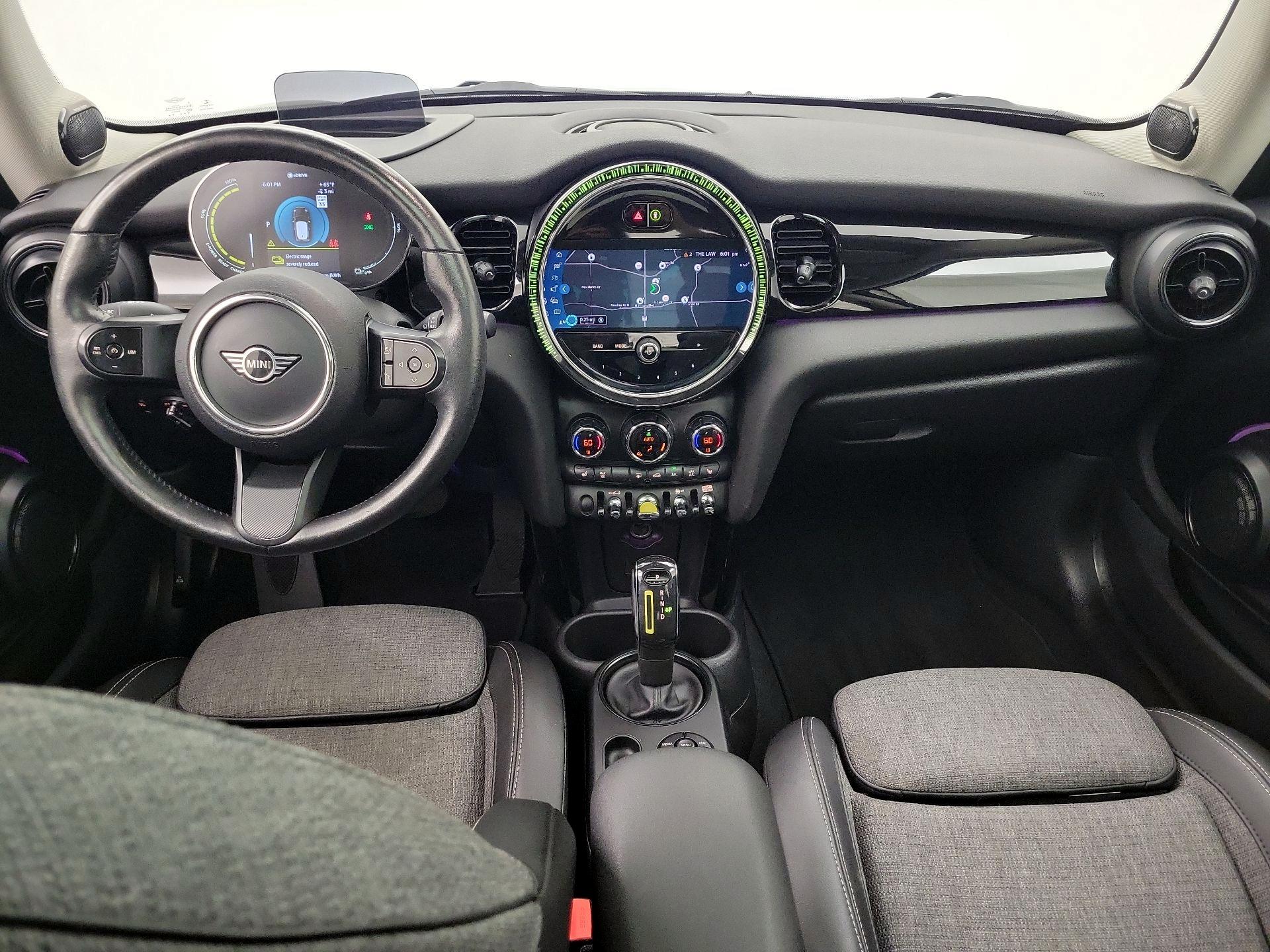 Thumbnail: 2022 MINI Cooper Hardtop - 9