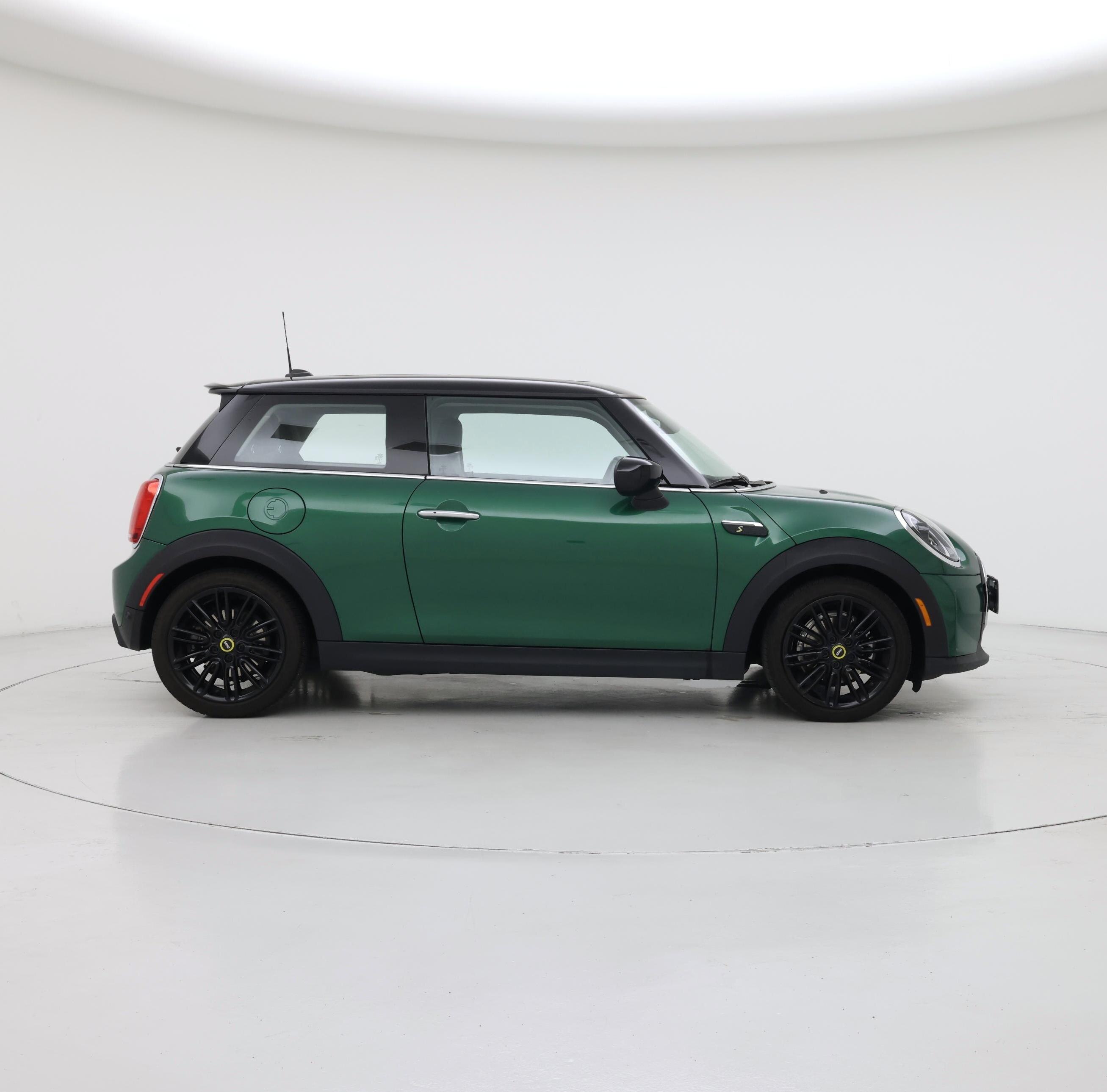 Thumbnail: 2022 MINI Cooper Hardtop - 7