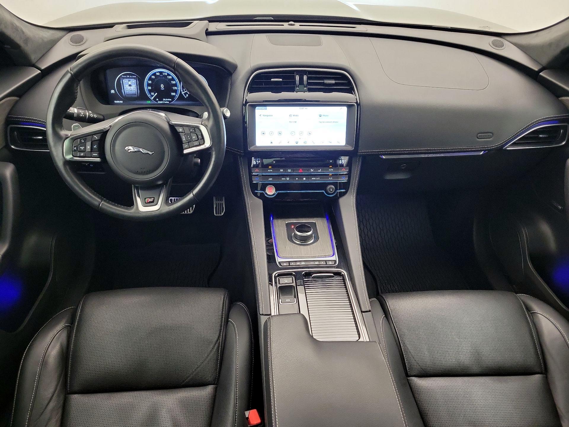 Thumbnail: 2018 Jaguar F-Pace - 9