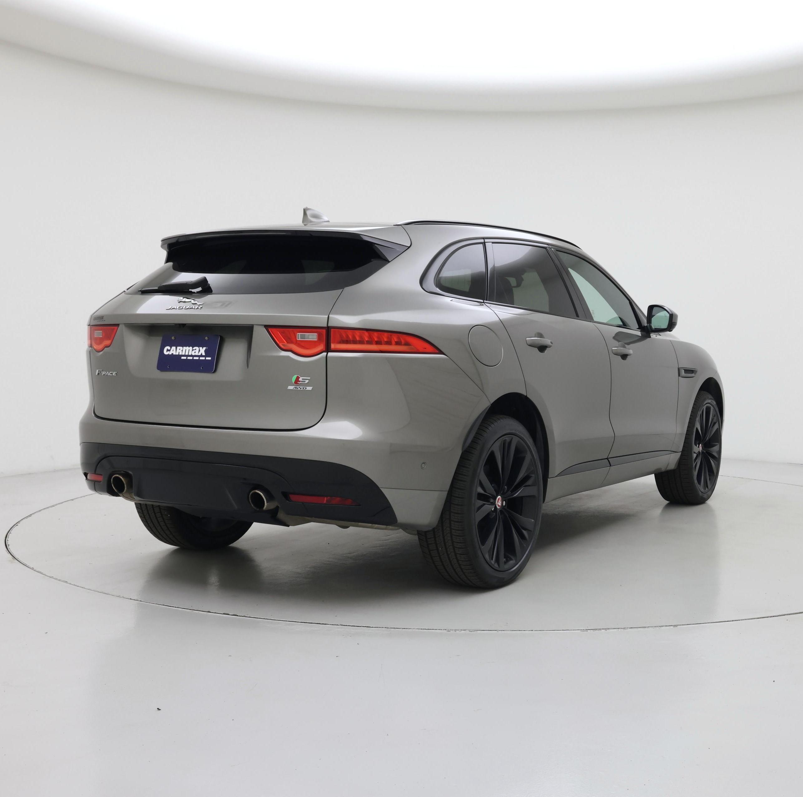 Thumbnail: 2018 Jaguar F-Pace - 8