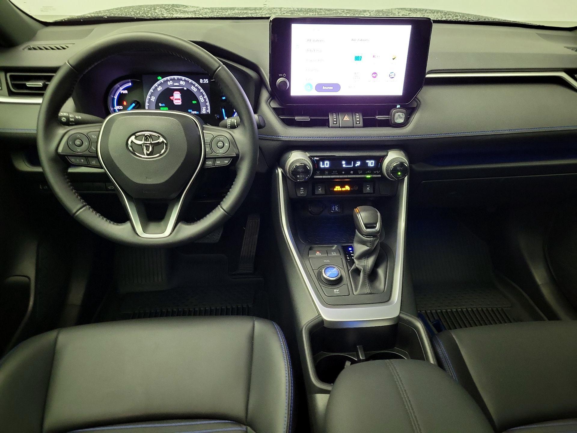 Thumbnail: 2025 Toyota RAV4 - 9