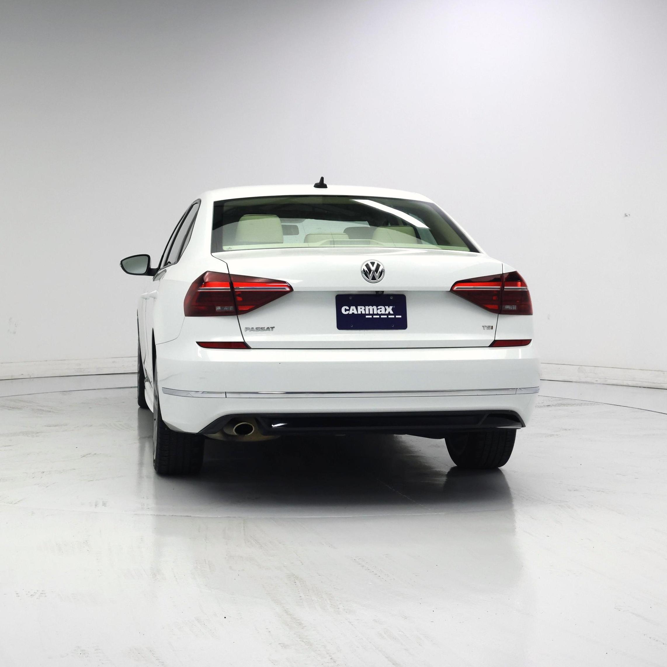 Thumbnail: 2018 Volkswagen Passat - 6