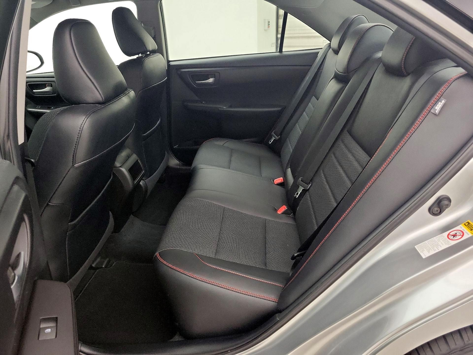Thumbnail: 2016 Toyota Camry - 19