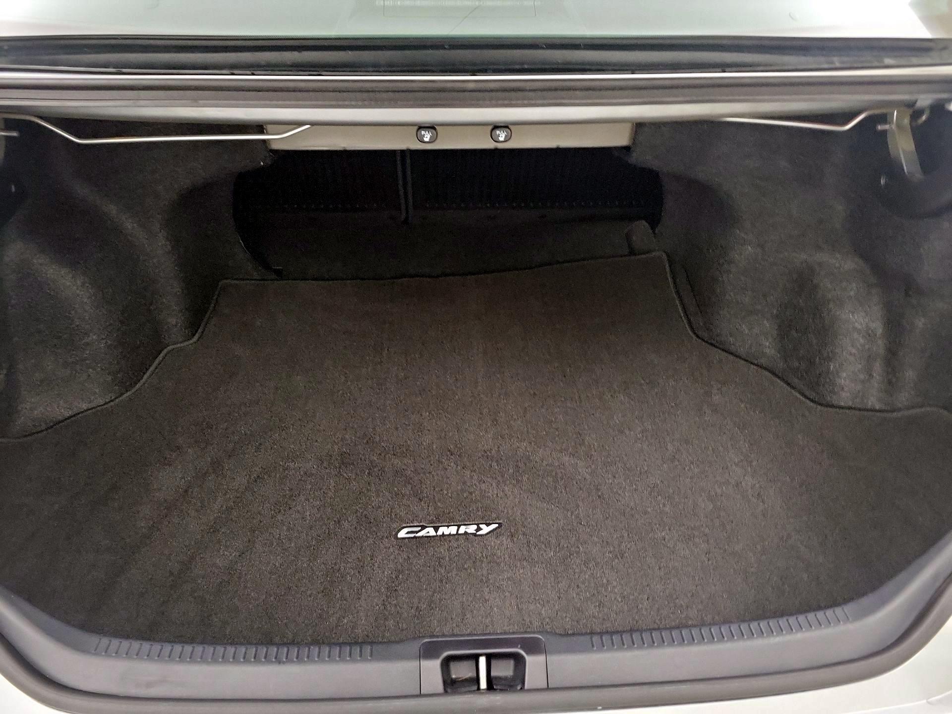 Thumbnail: 2016 Toyota Camry - 20