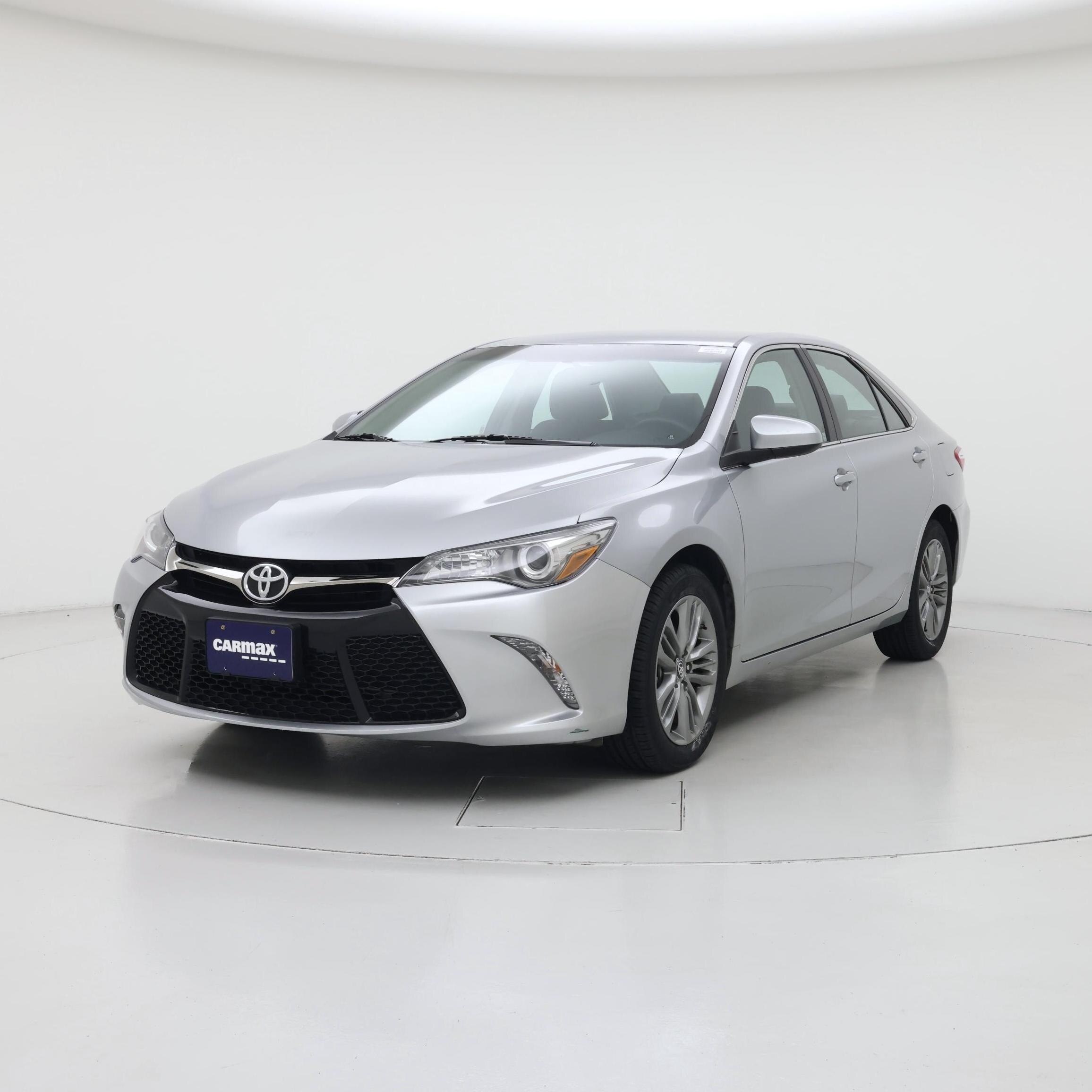 Thumbnail: 2016 Toyota Camry - 4