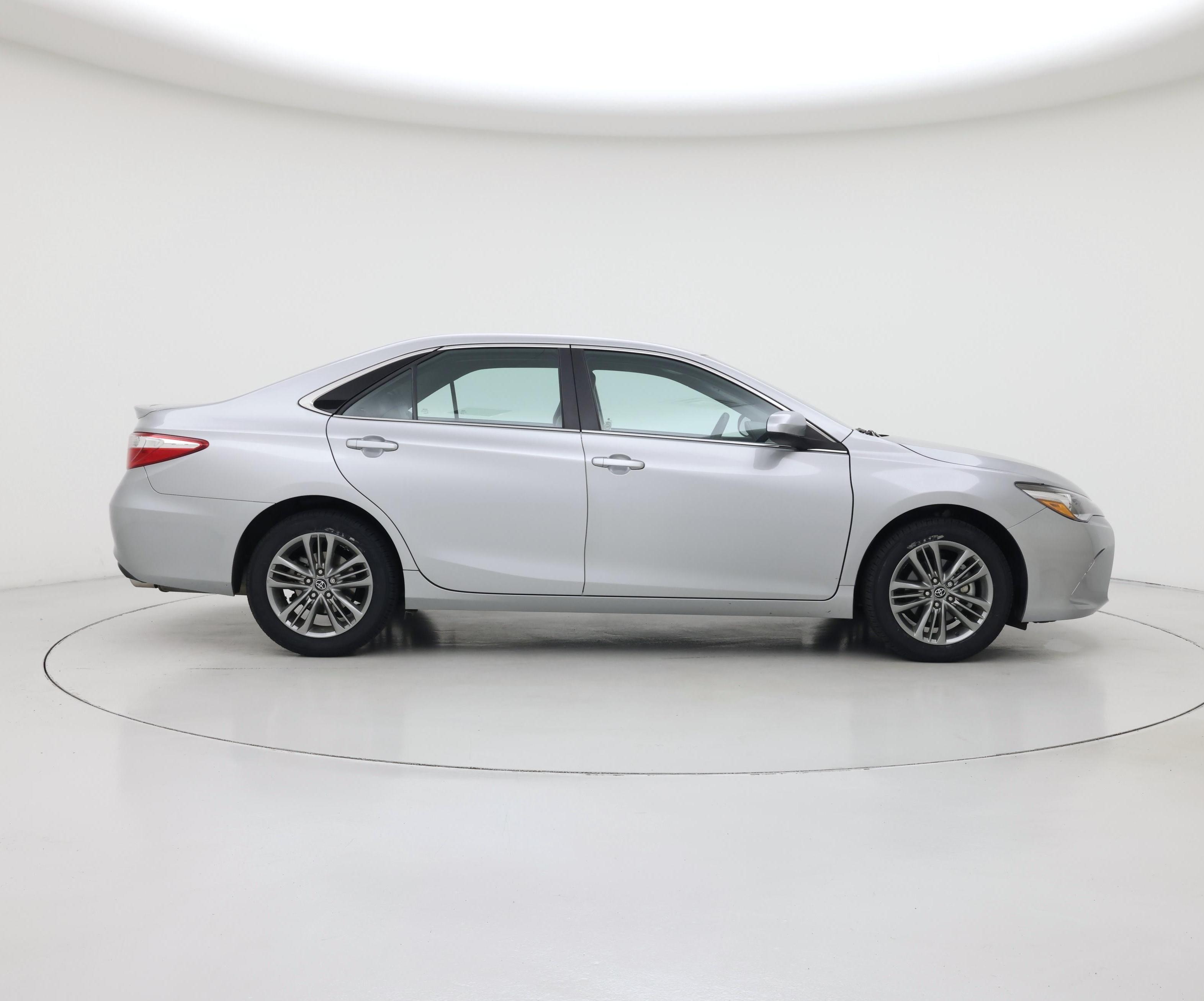 Thumbnail: 2016 Toyota Camry - 7