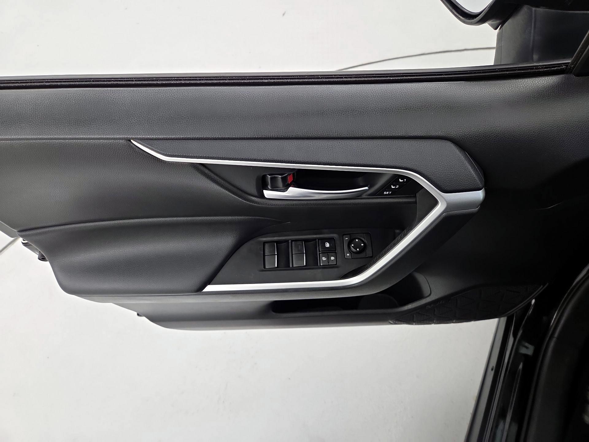 Thumbnail: 2021 Toyota RAV4 - 12