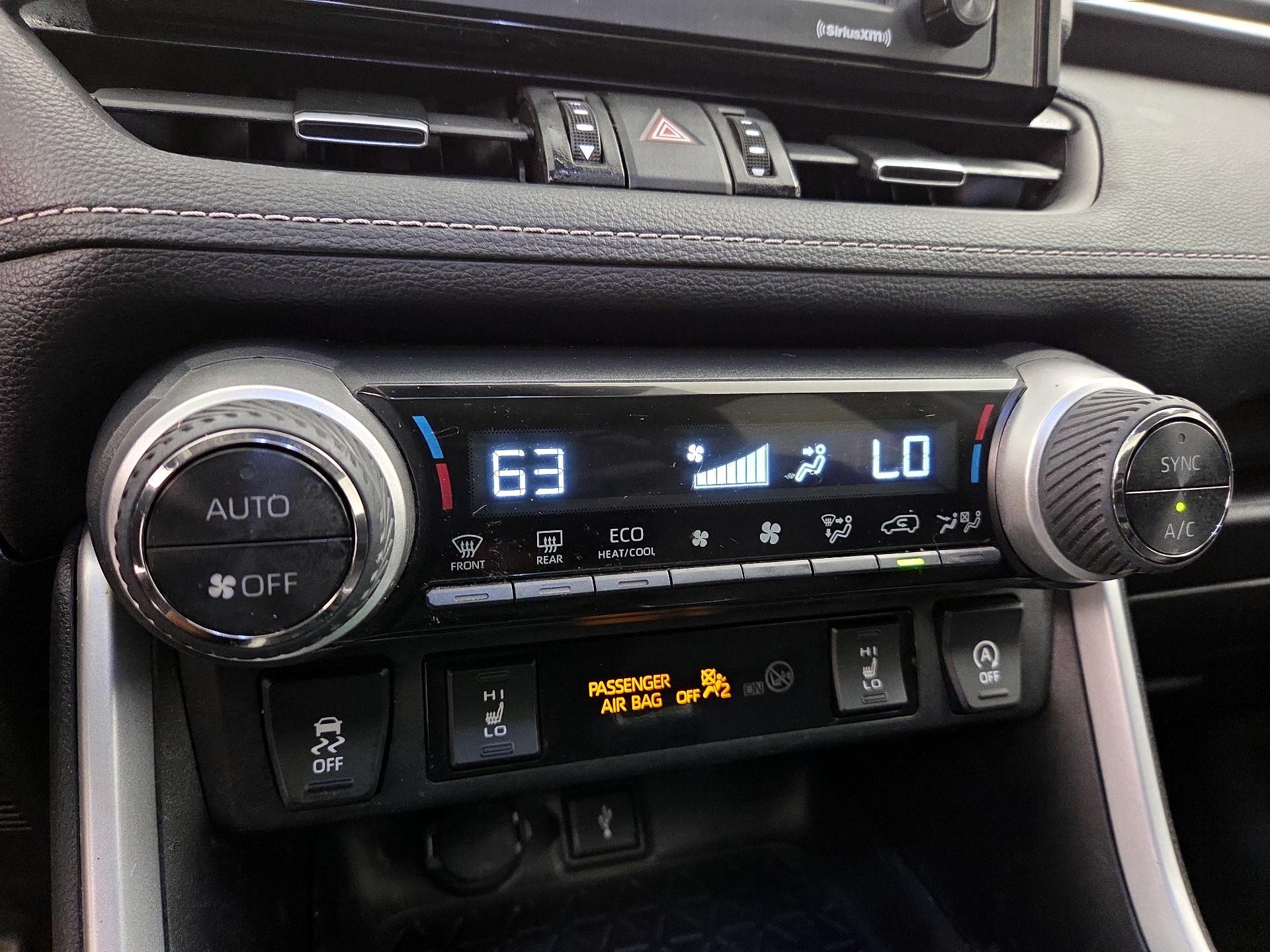 Thumbnail: 2021 Toyota RAV4 - 16