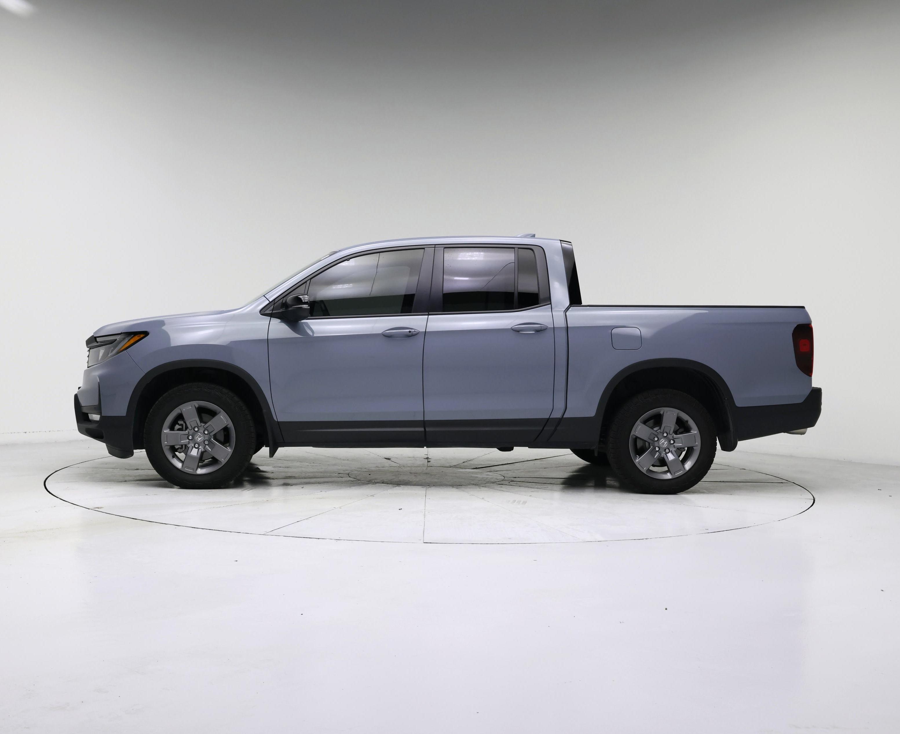 Thumbnail: 2025 Honda Ridgeline - 3