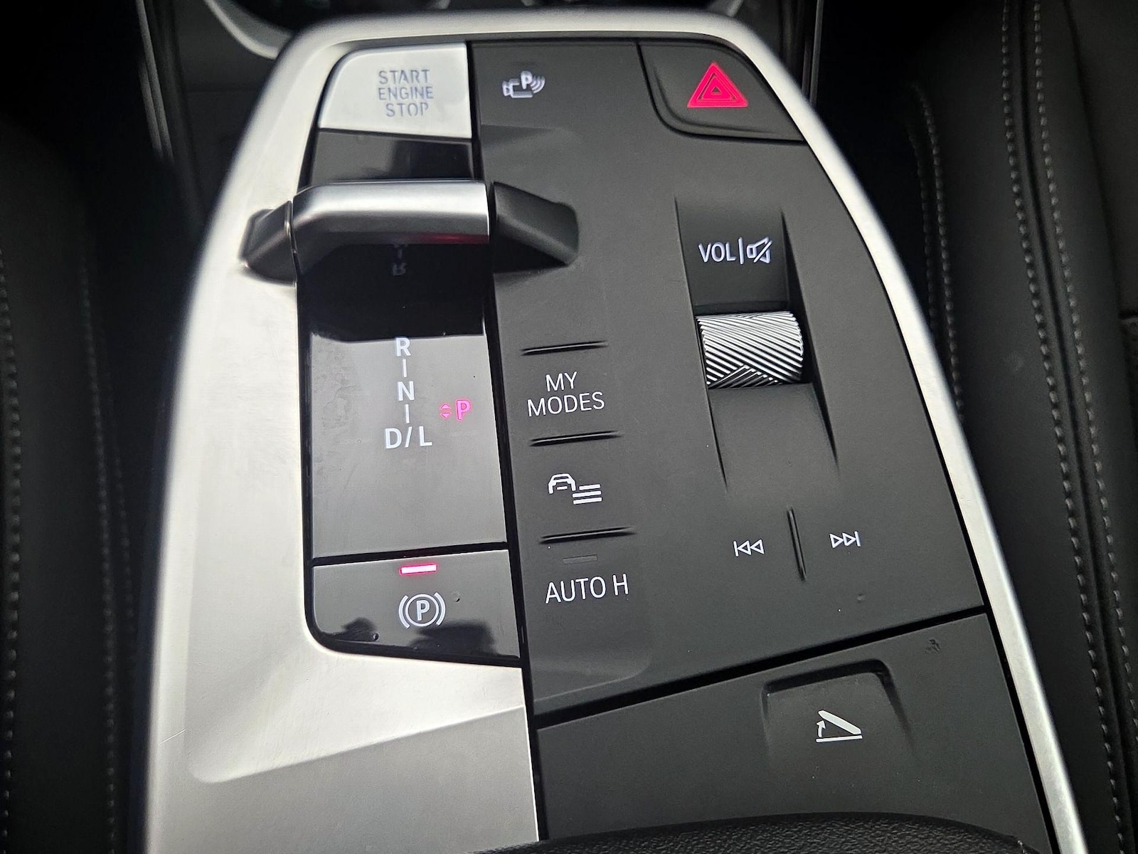 2024 BMW X1 28i - Photo 18