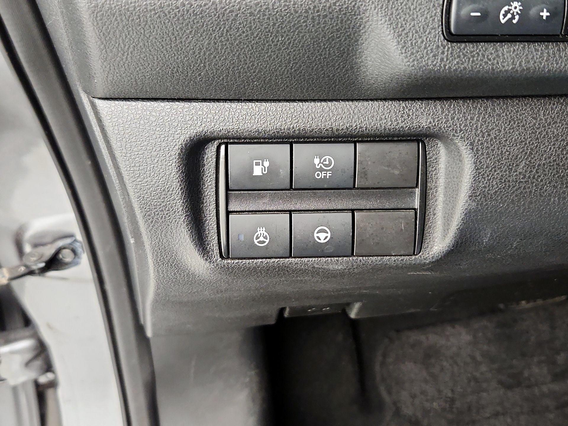 Thumbnail: 2021 Nissan Leaf - 13