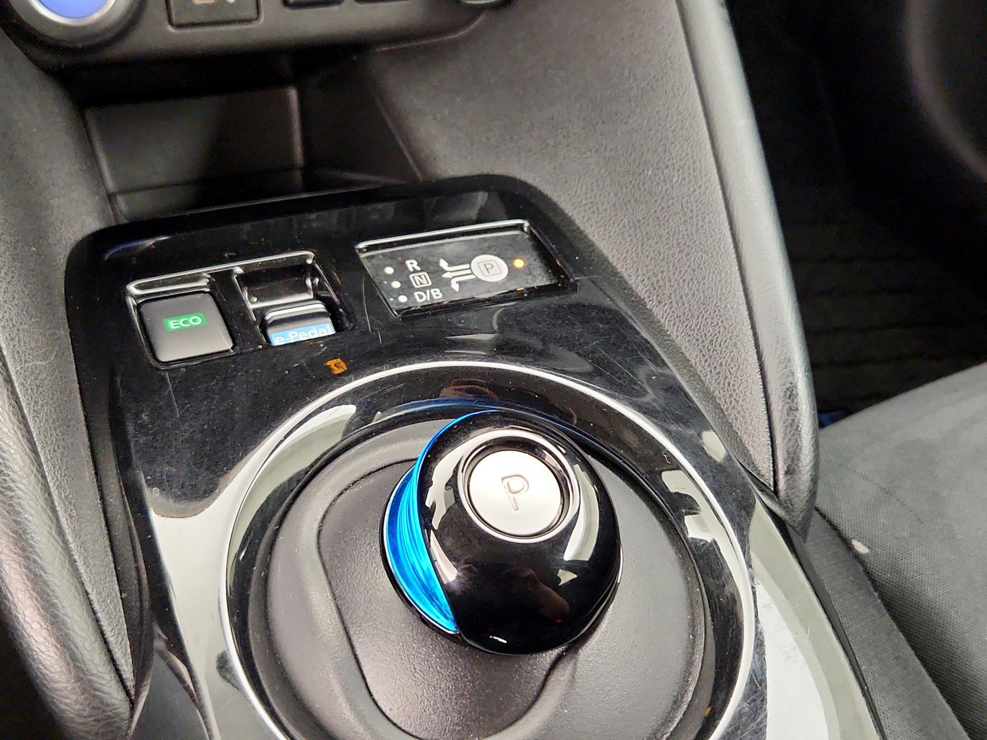 Thumbnail: 2021 Nissan Leaf - 18