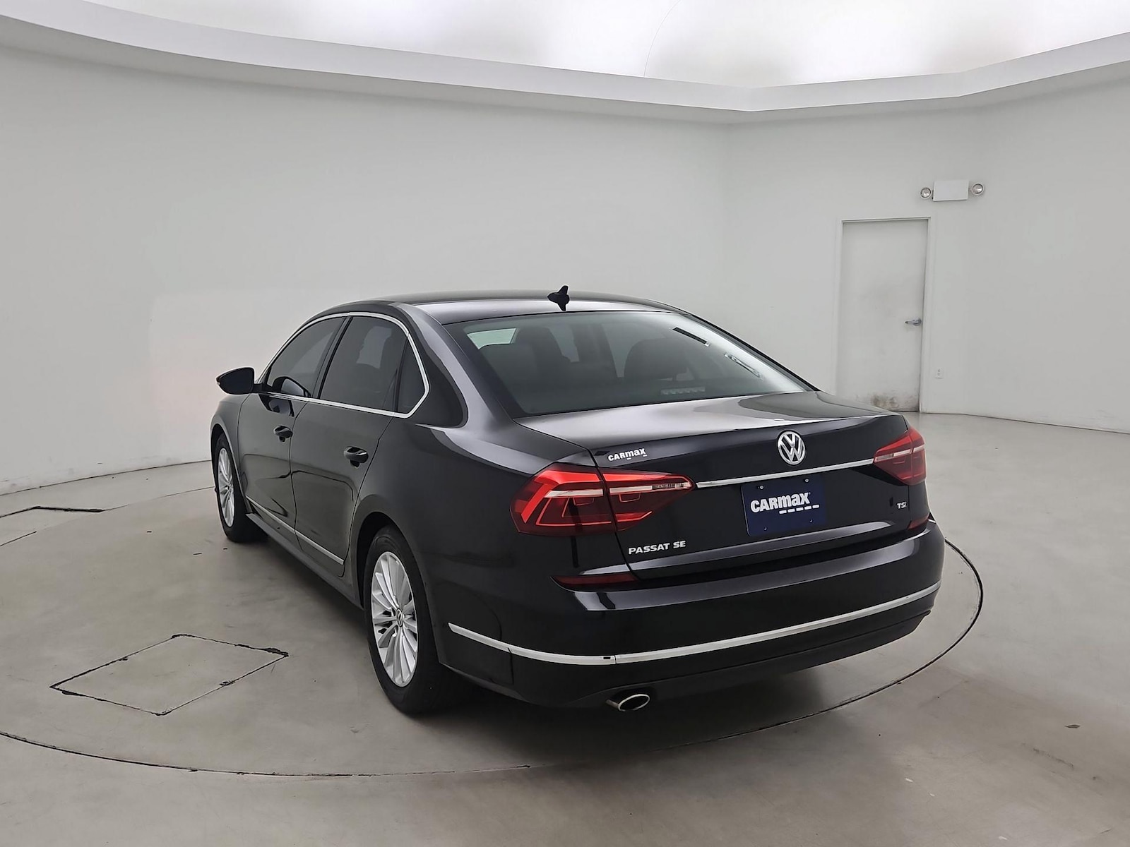2017 Volkswagen Passat SE - Photo 7