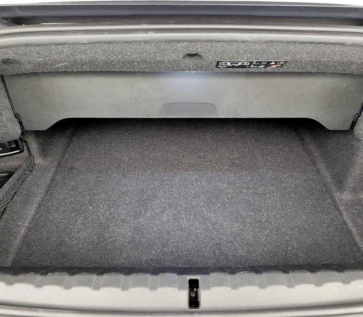 Trunk/Cargo (Seats Up)