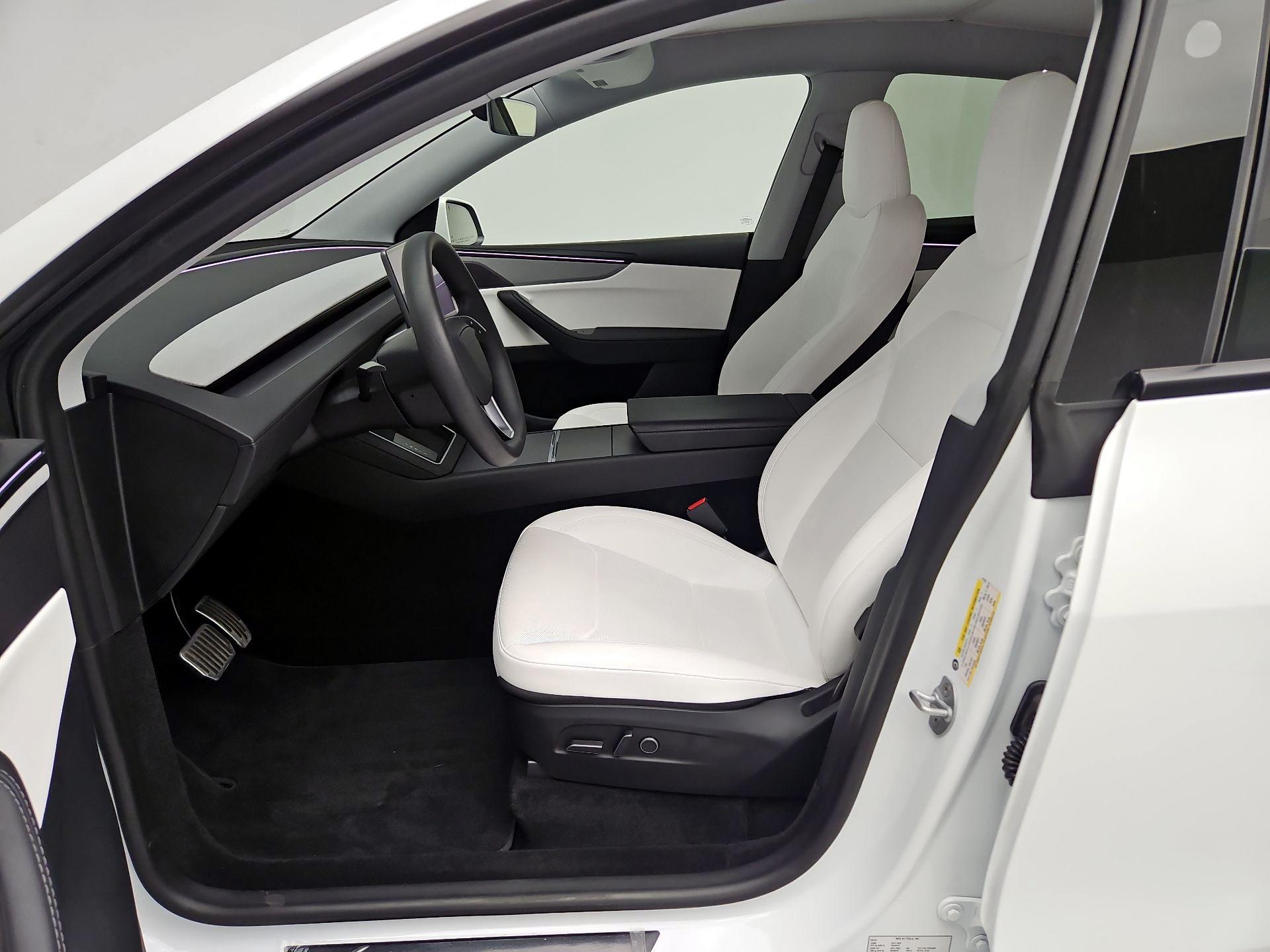 Thumbnail: 2026 Tesla Model Y - 11
