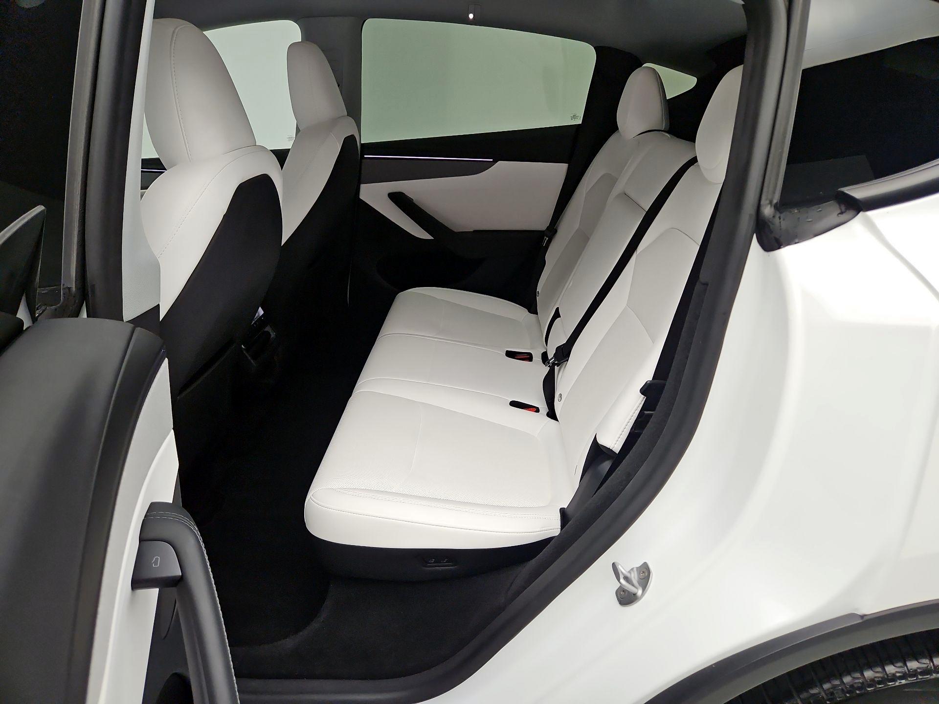 Thumbnail: 2026 Tesla Model Y - 19
