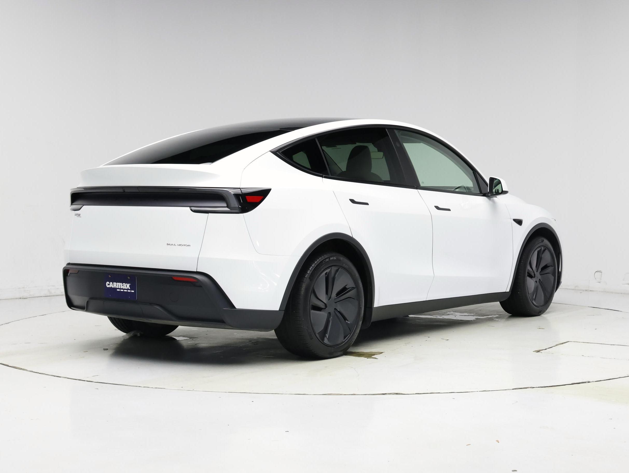 Thumbnail: 2026 Tesla Model Y - 8
