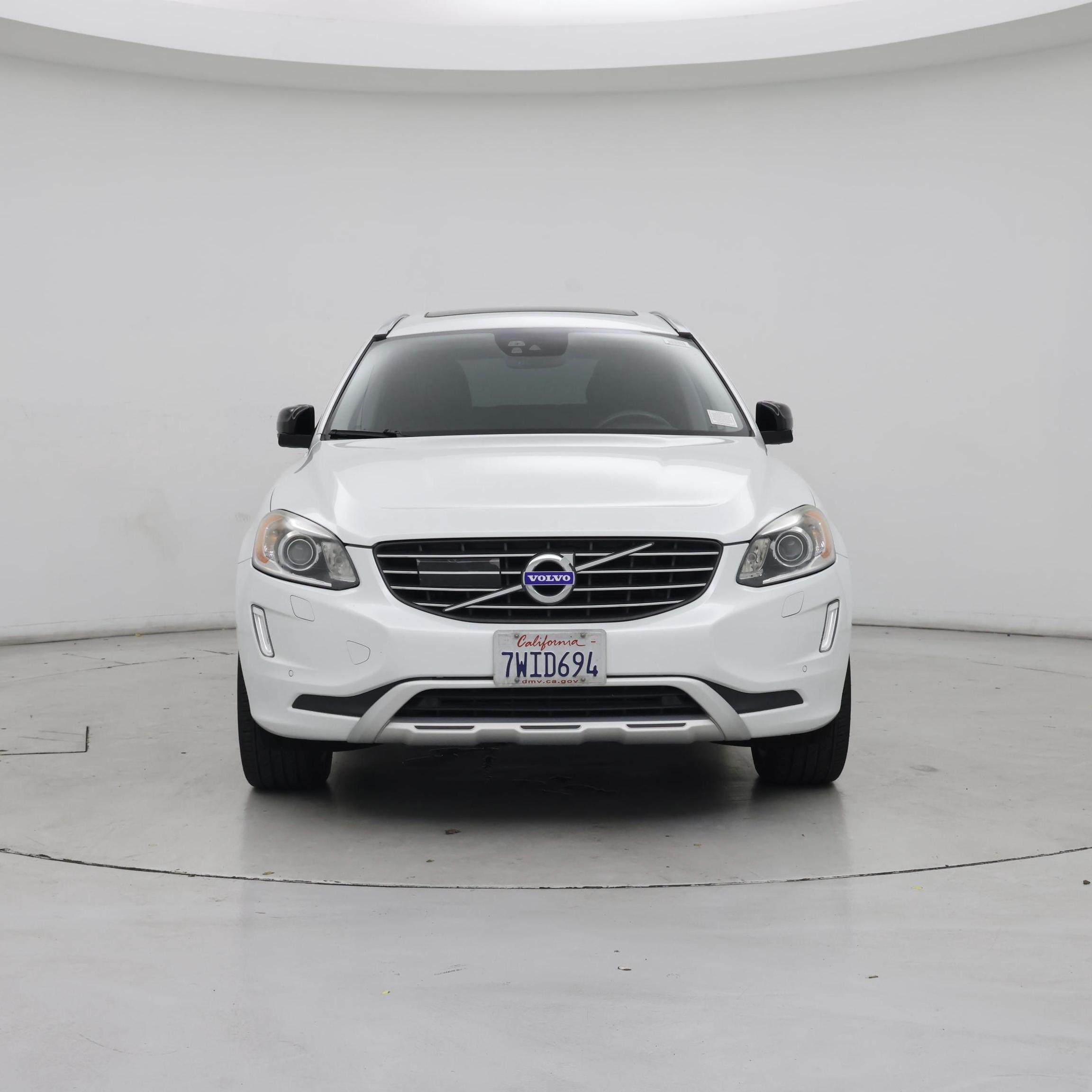 Thumbnail: 2017 Volvo XC60 - 5