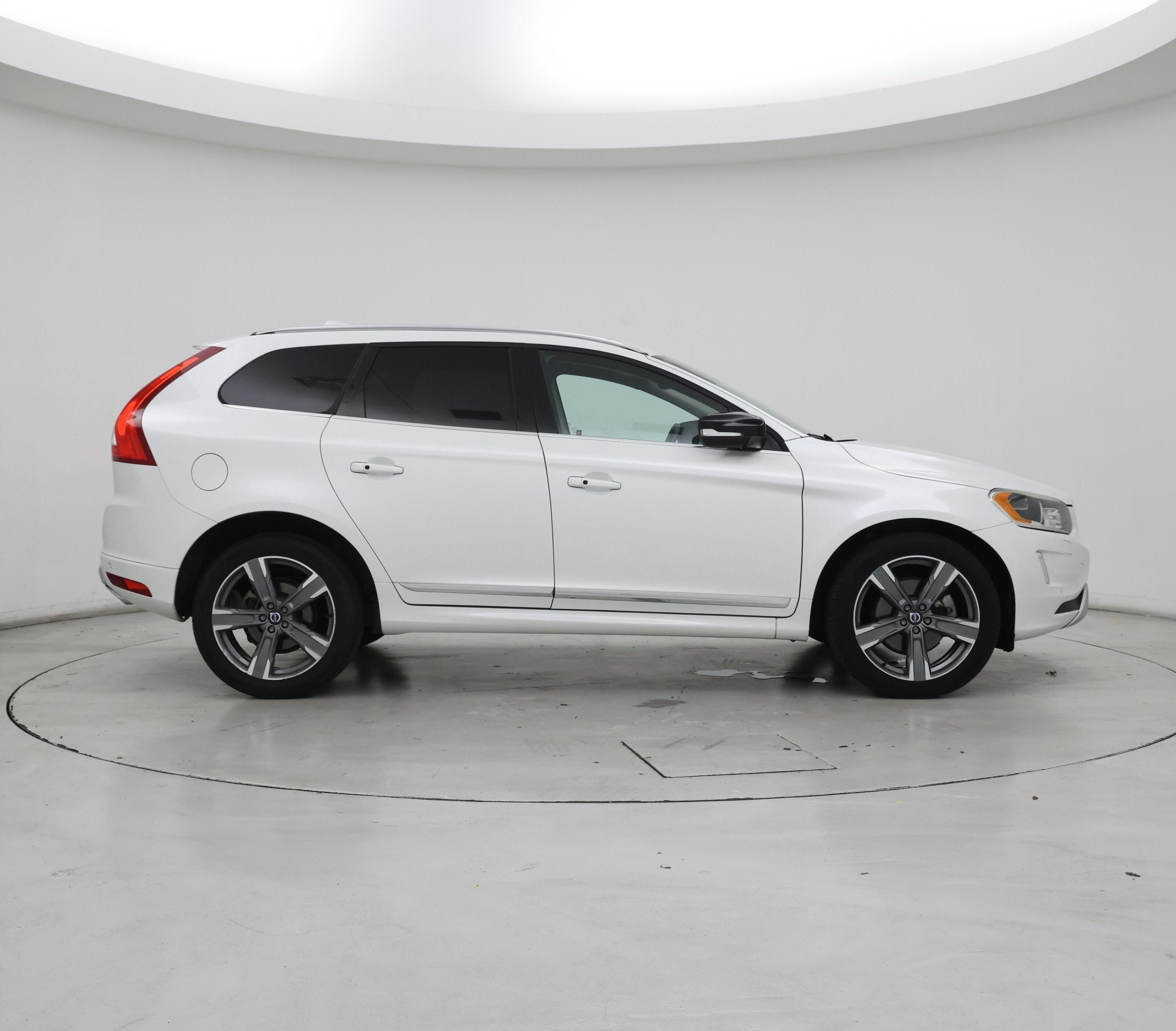 Thumbnail: 2017 Volvo XC60 - 7