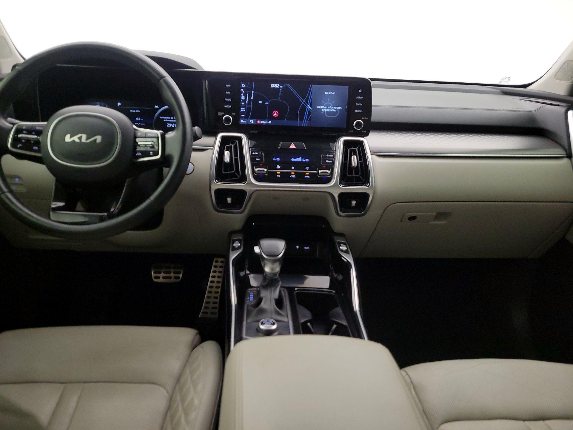 Thumbnail: 2022 Kia Sorento - 9