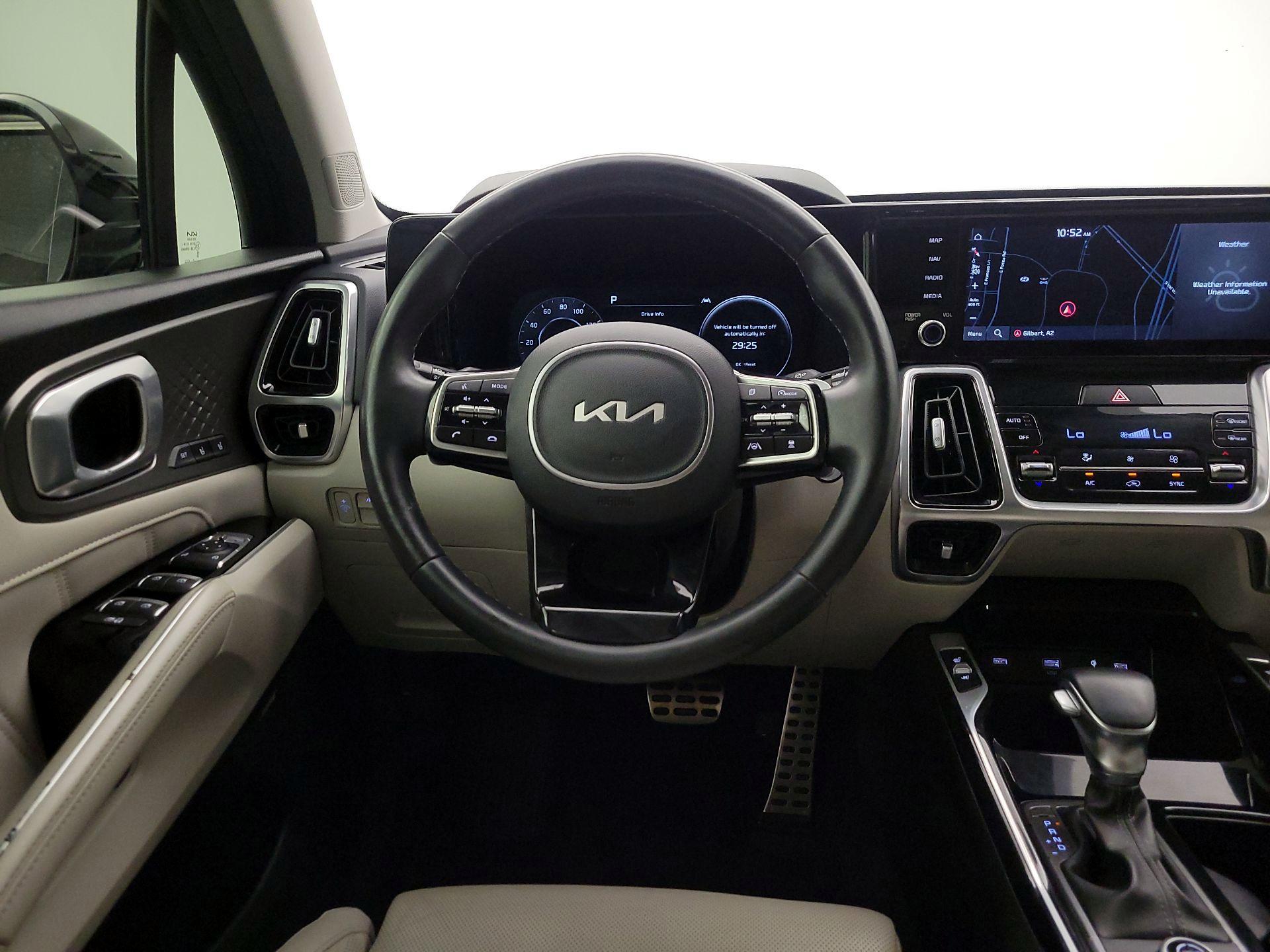 Thumbnail: 2022 Kia Sorento - 10